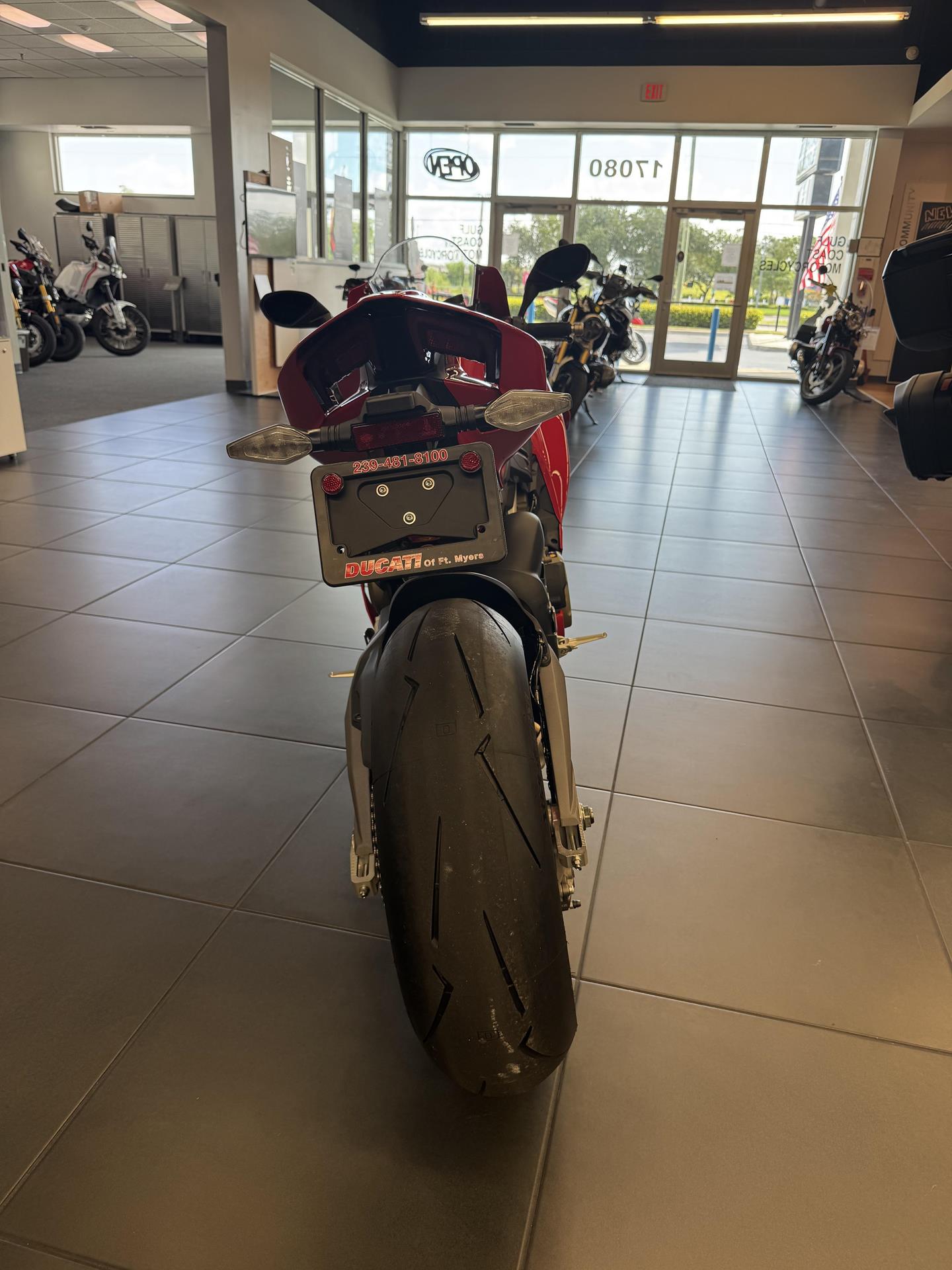 2025 Ducati Panigale V4 S in Fort Myers, Florida - Photo 3