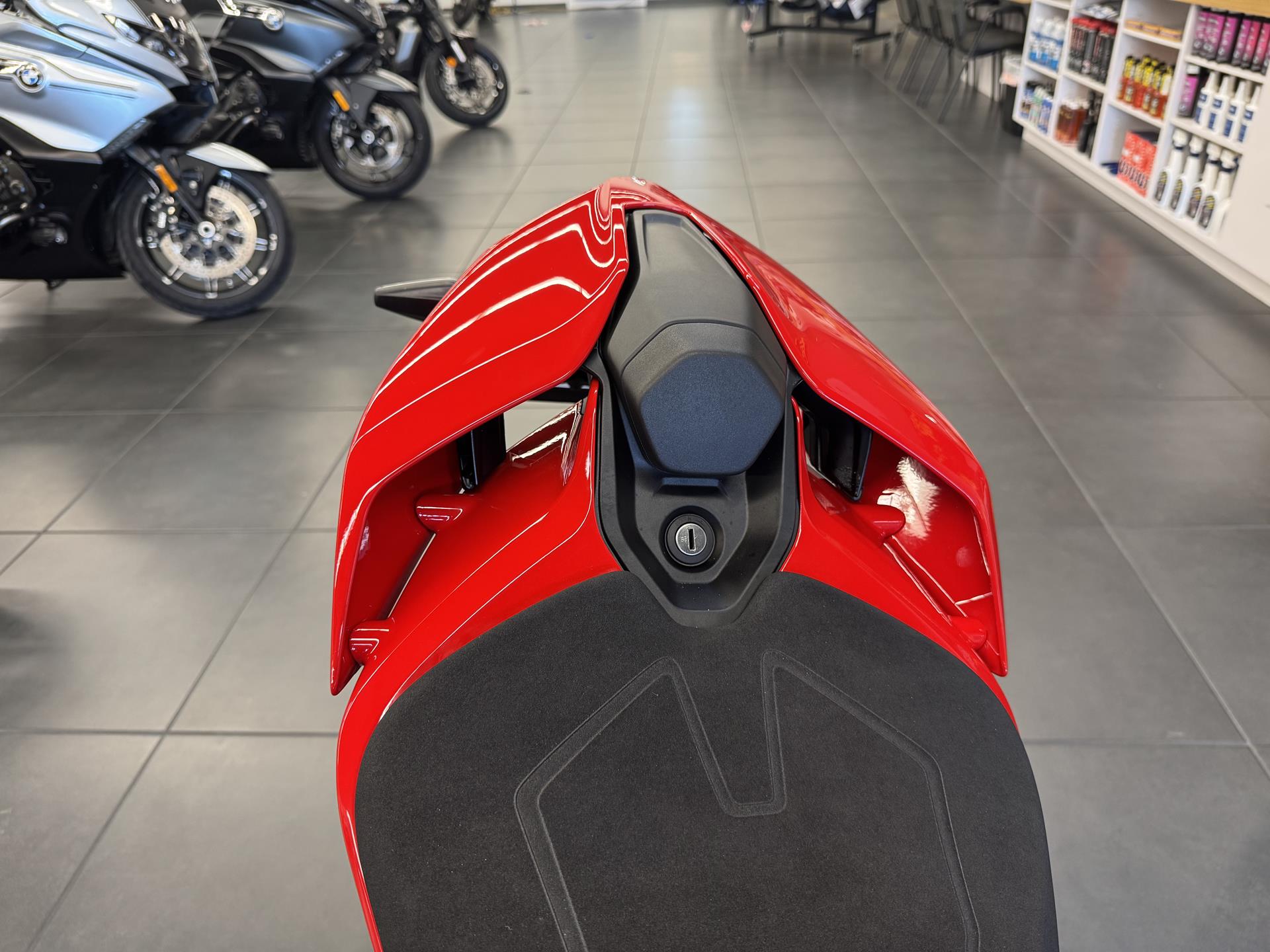 2025 Ducati Panigale V4 S in Fort Myers, Florida - Photo 14