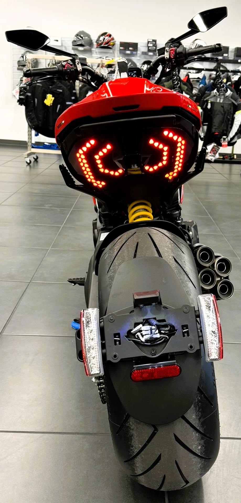 2025 Ducati Diavel V4 in Fort Myers, Florida - Photo 5