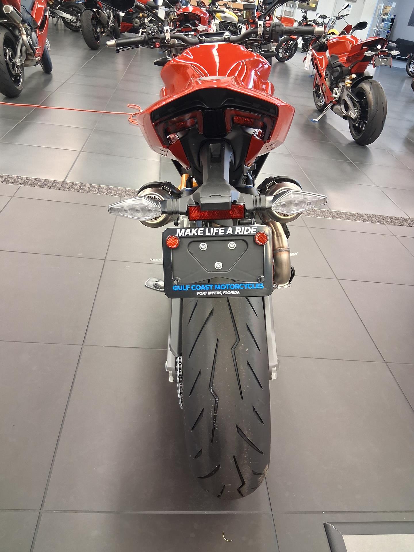 2025 Ducati Streetfighter V2 S in Fort Myers, Florida - Photo 3