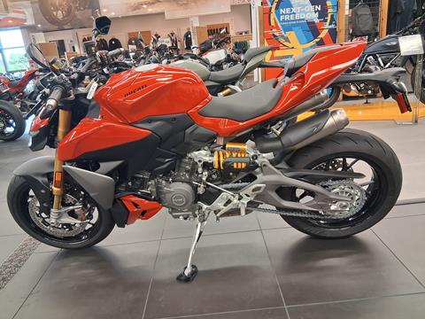 2025 Ducati Streetfighter V2 S in Fort Myers, Florida - Photo 4