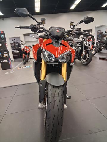 2025 Ducati Streetfighter V2 S in Fort Myers, Florida - Photo 5
