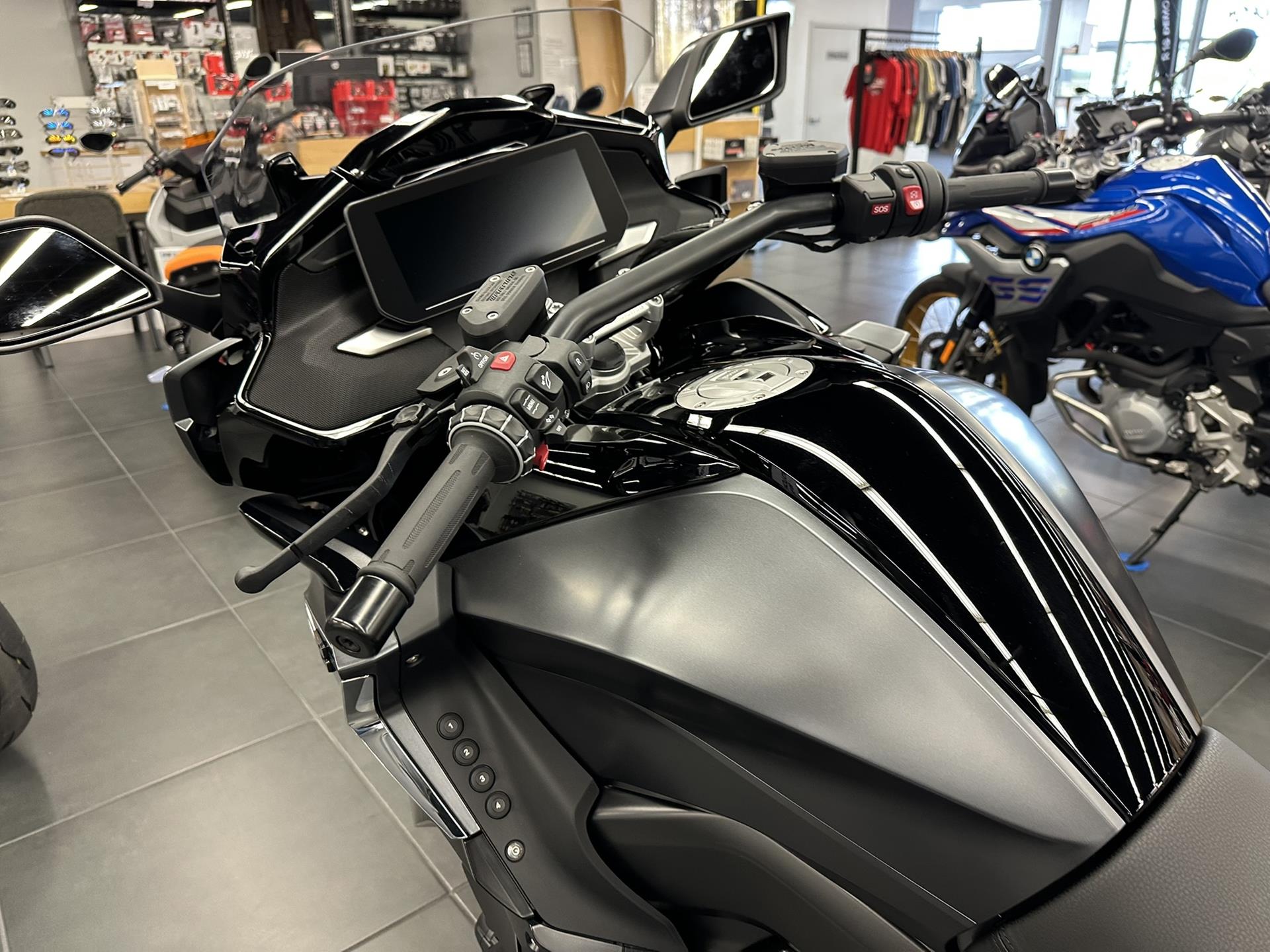 2025 BMW K 1600 B in Fort Myers, Florida - Photo 8