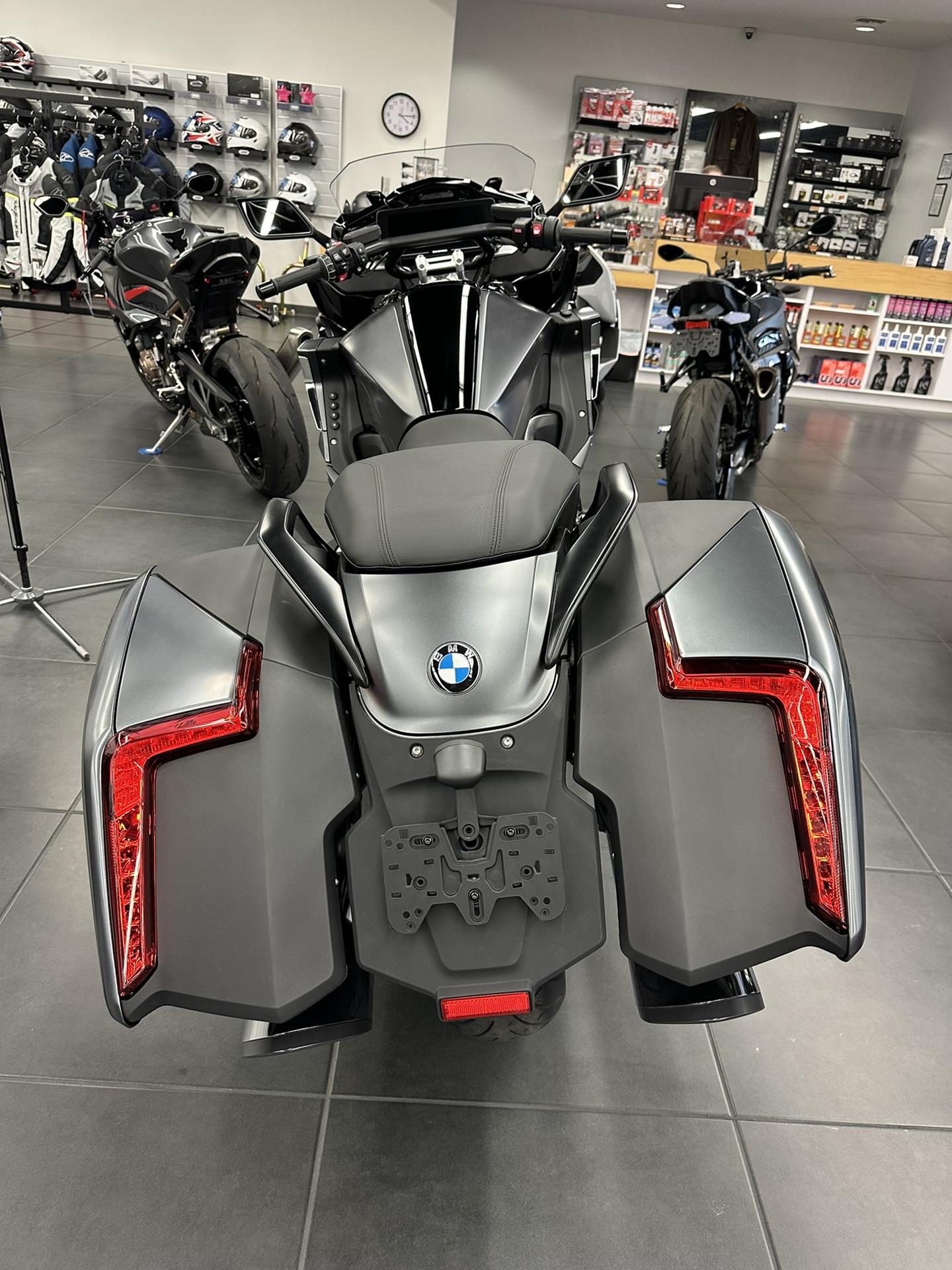 2025 BMW K 1600 B in Fort Myers, Florida - Photo 9