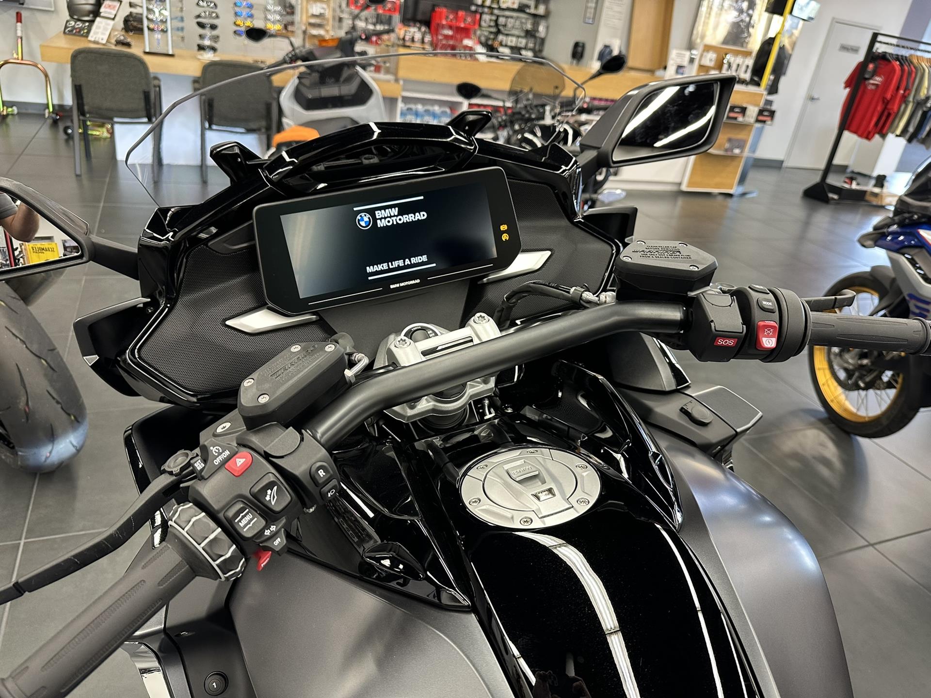 2025 BMW K 1600 B in Fort Myers, Florida - Photo 13