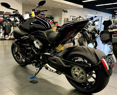 2025 Ducati Diavel V4 in Fort Myers, Florida - Photo 6