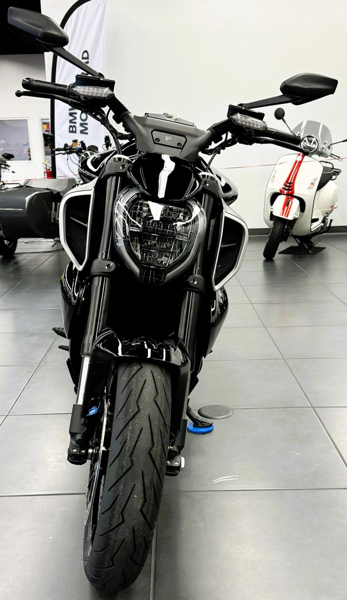 2025 Ducati Diavel V4 in Fort Myers, Florida - Photo 20
