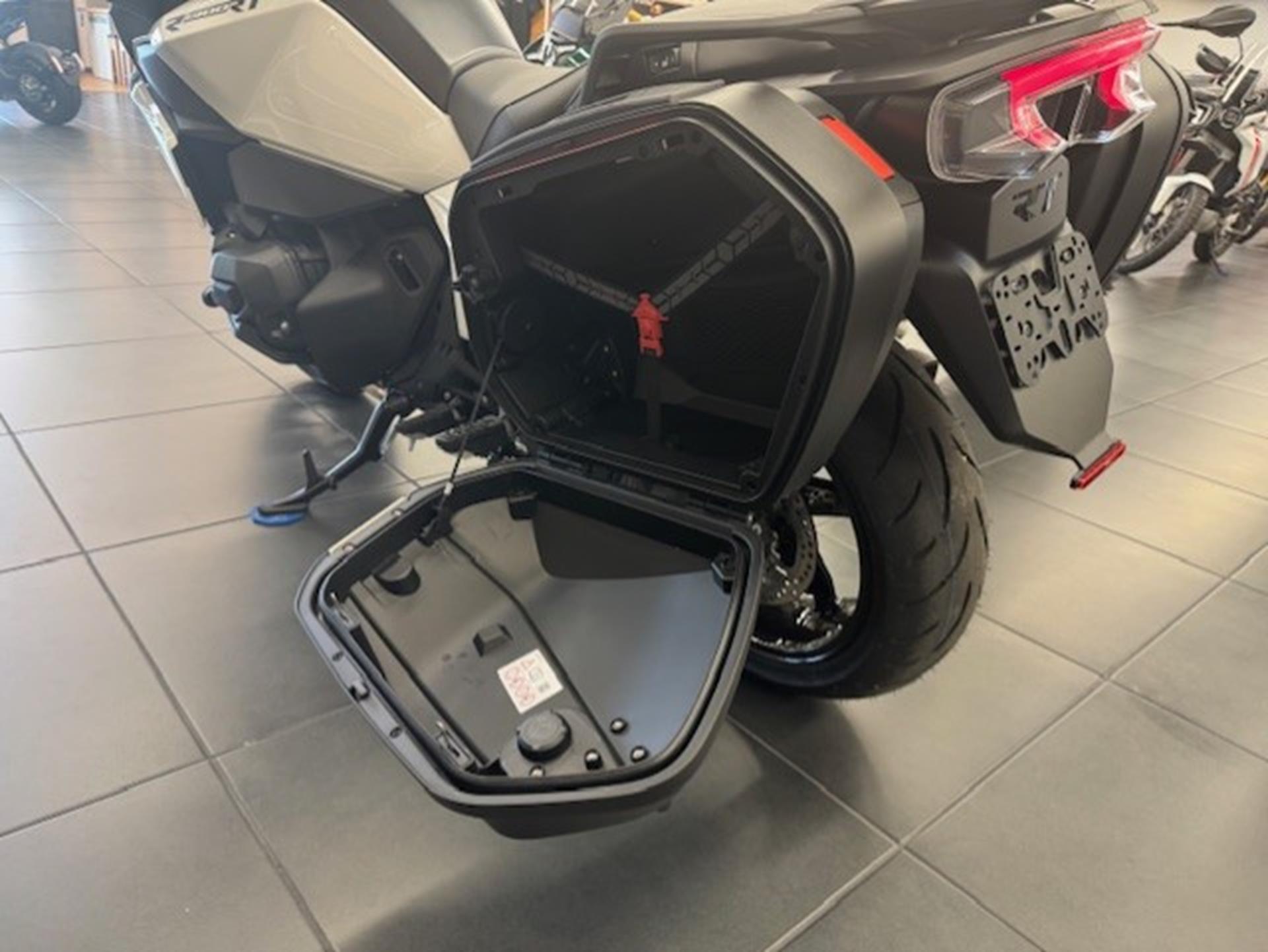 2026 BMW R 1300 RT in Fort Myers, Florida - Photo 5