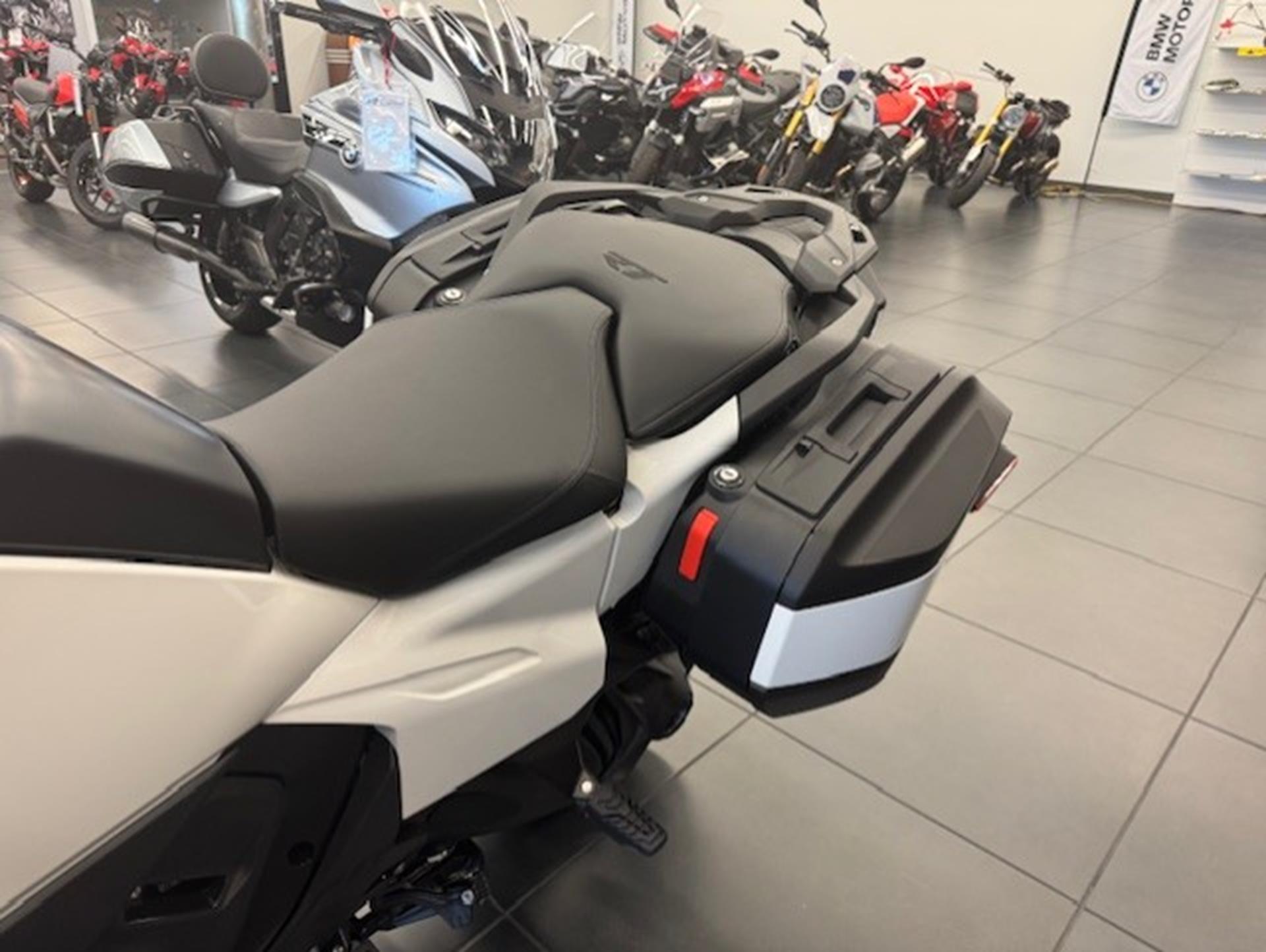 2026 BMW R 1300 RT in Fort Myers, Florida - Photo 6