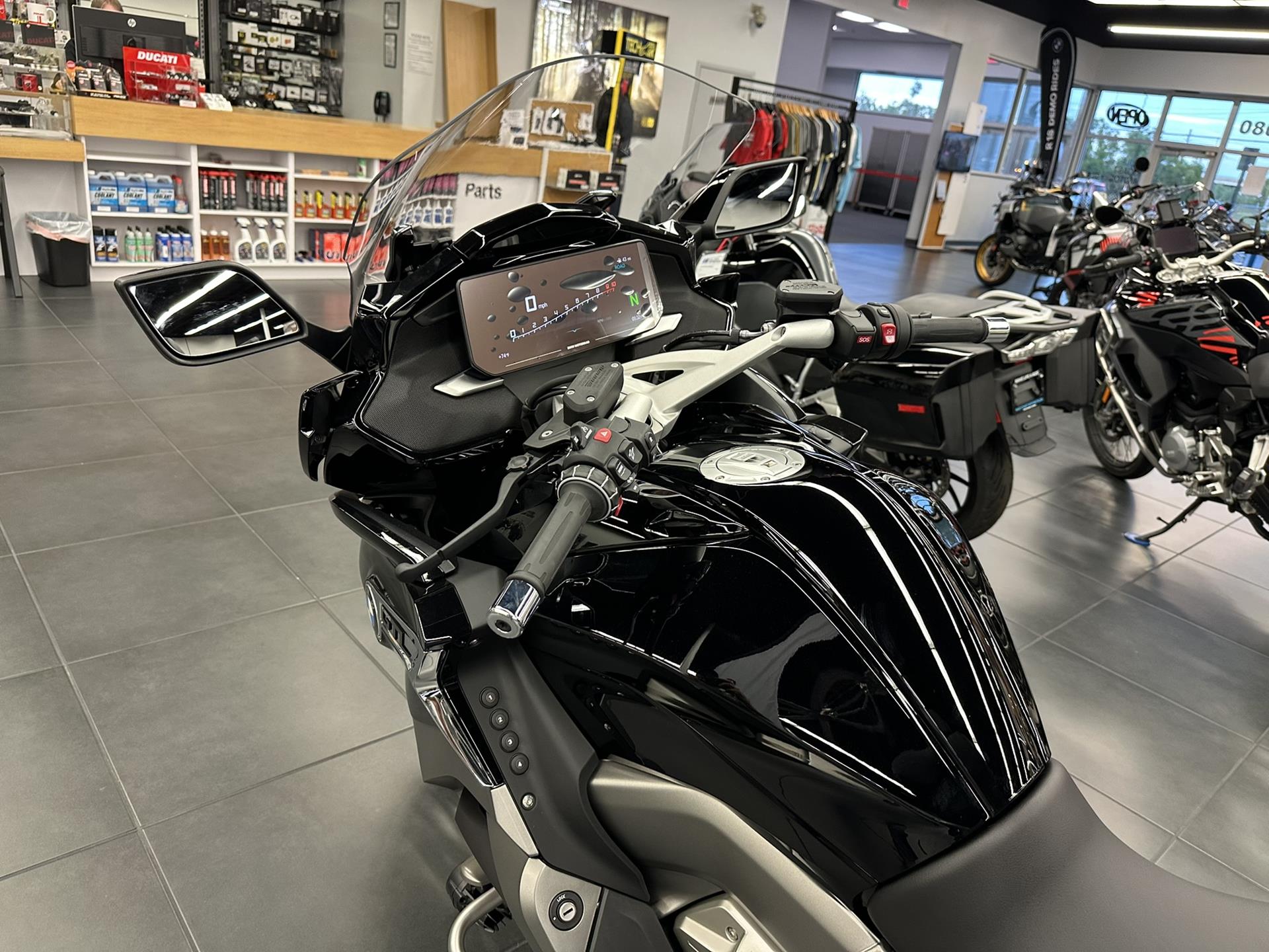 2025 BMW K 1600 GTL in Fort Myers, Florida - Photo 4