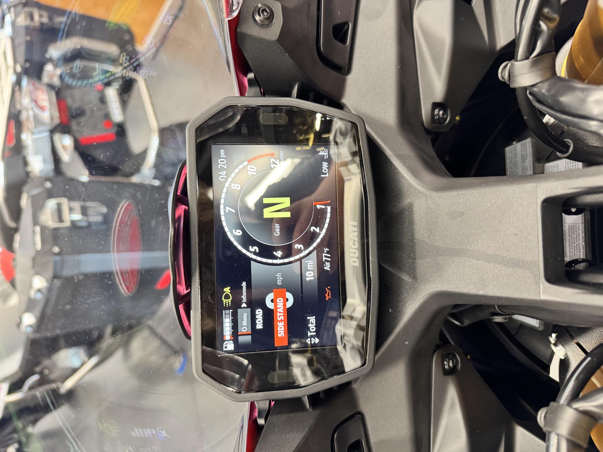 2025 Ducati Panigale V2 S in Fort Myers, Florida - Photo 4