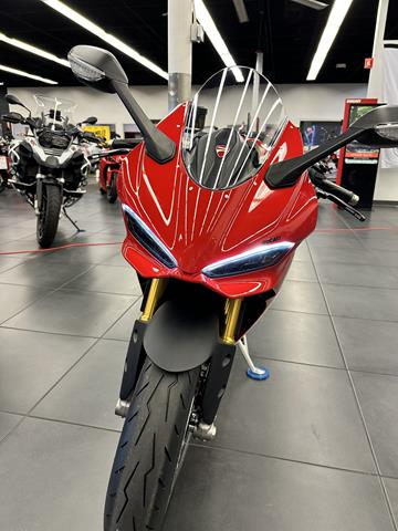 2025 Ducati Panigale V2 S in Fort Myers, Florida - Photo 3