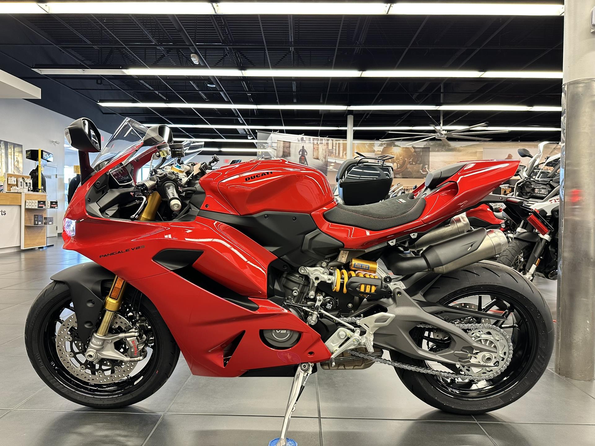 2025 Ducati Panigale V2 S in Fort Myers, Florida - Photo 13