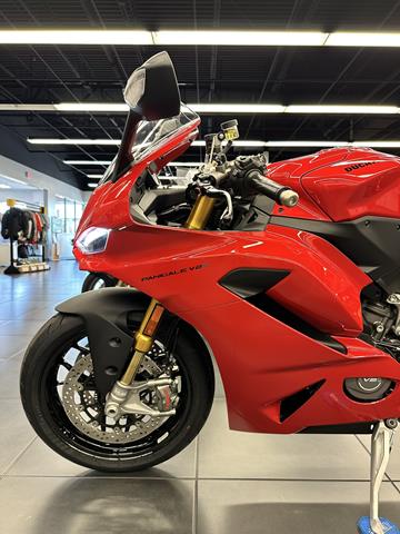 2025 Ducati Panigale V2 S in Fort Myers, Florida - Photo 16