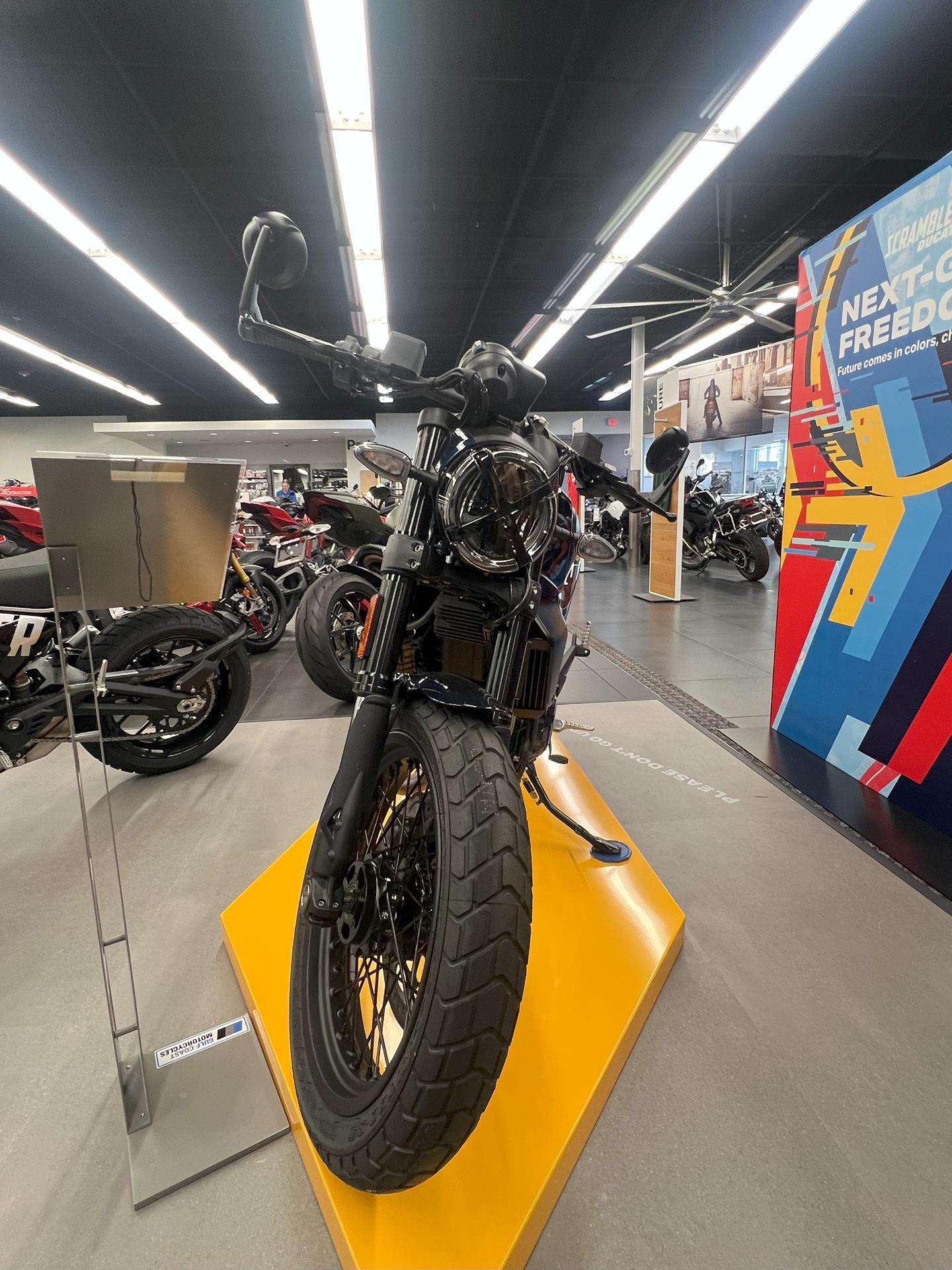 2025 Ducati Scrambler Nightshift in Fort Myers, Florida - Photo 2