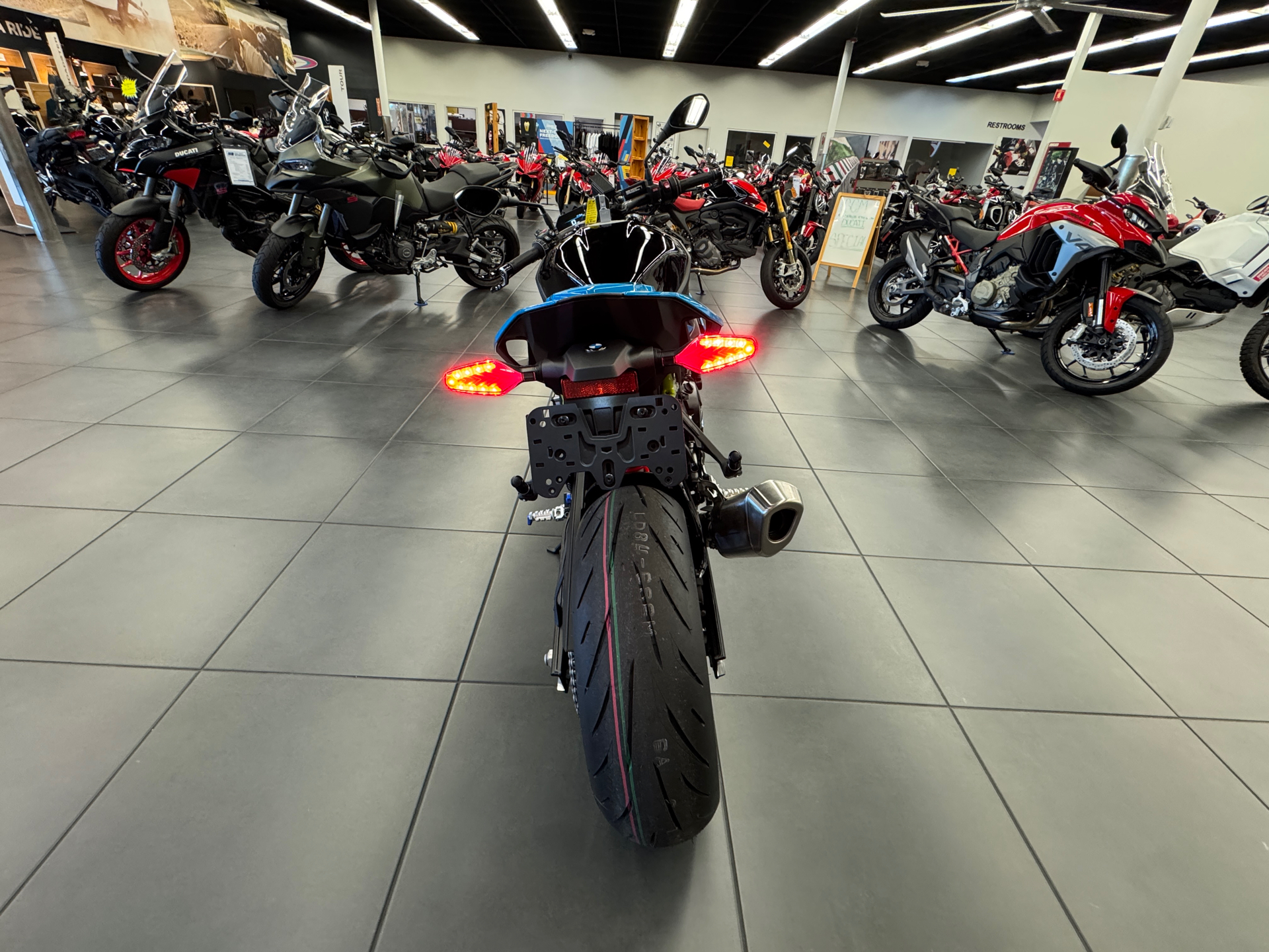 2026 BMW S1000R in Fort Myers, Florida - Photo 10