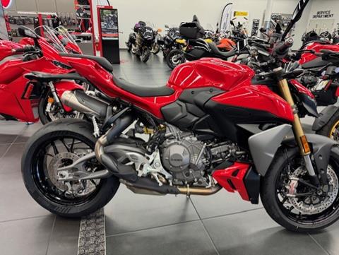 2026 Ducati Streetfighter V2 in Fort Myers, Florida - Photo 1