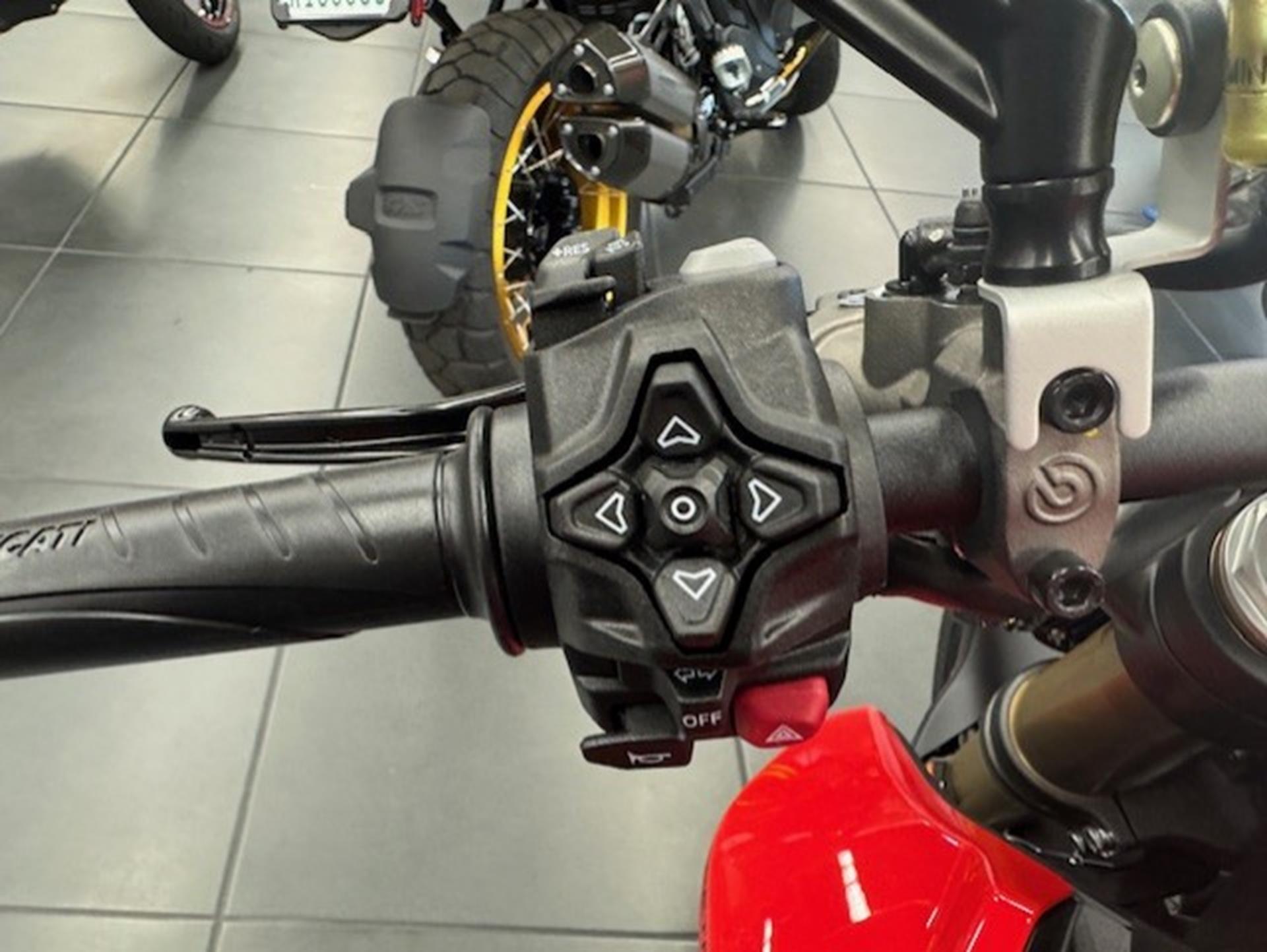 2026 Ducati Streetfighter V2 in Fort Myers, Florida - Photo 8
