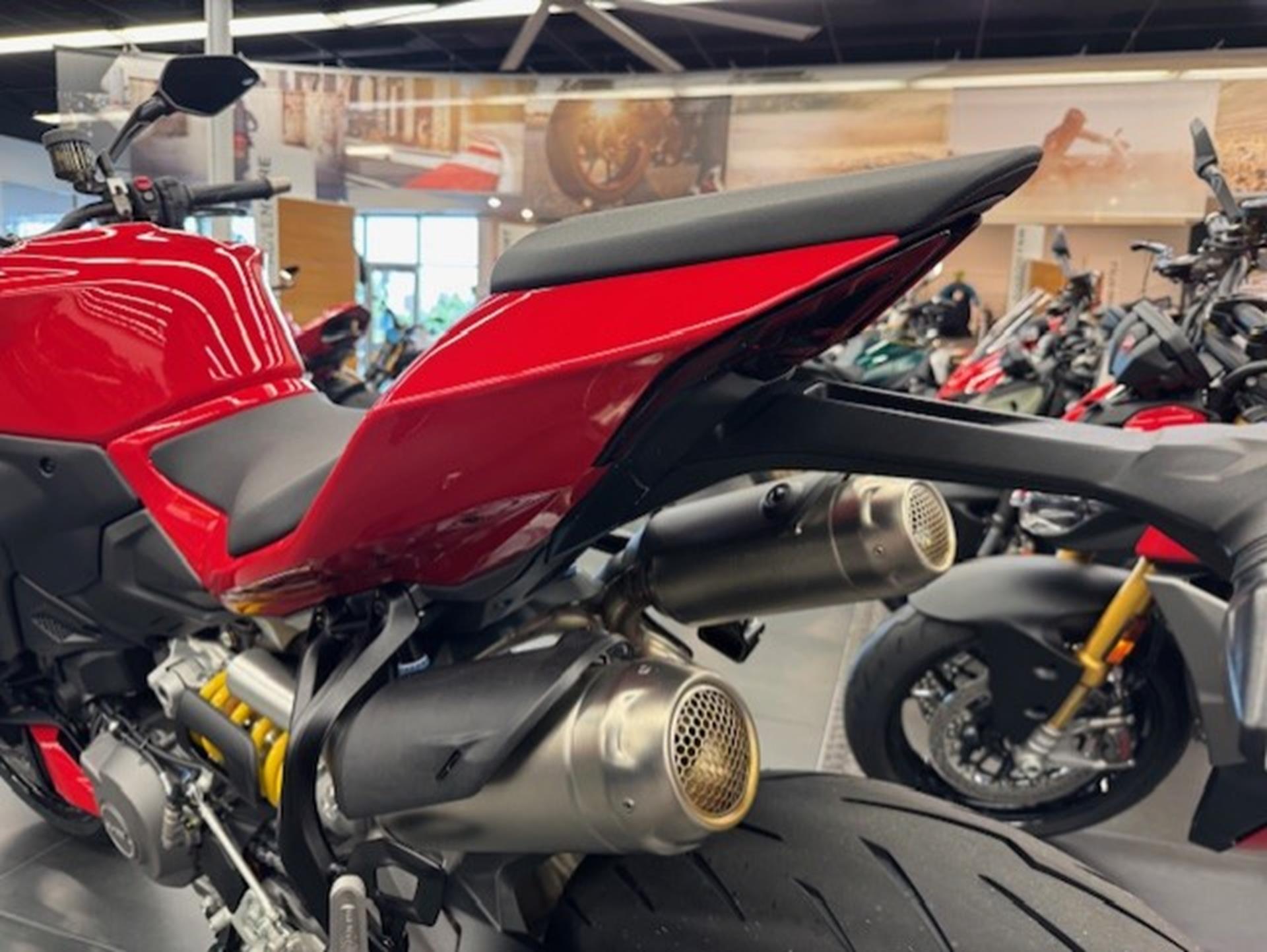 2026 Ducati Streetfighter V2 in Fort Myers, Florida - Photo 11