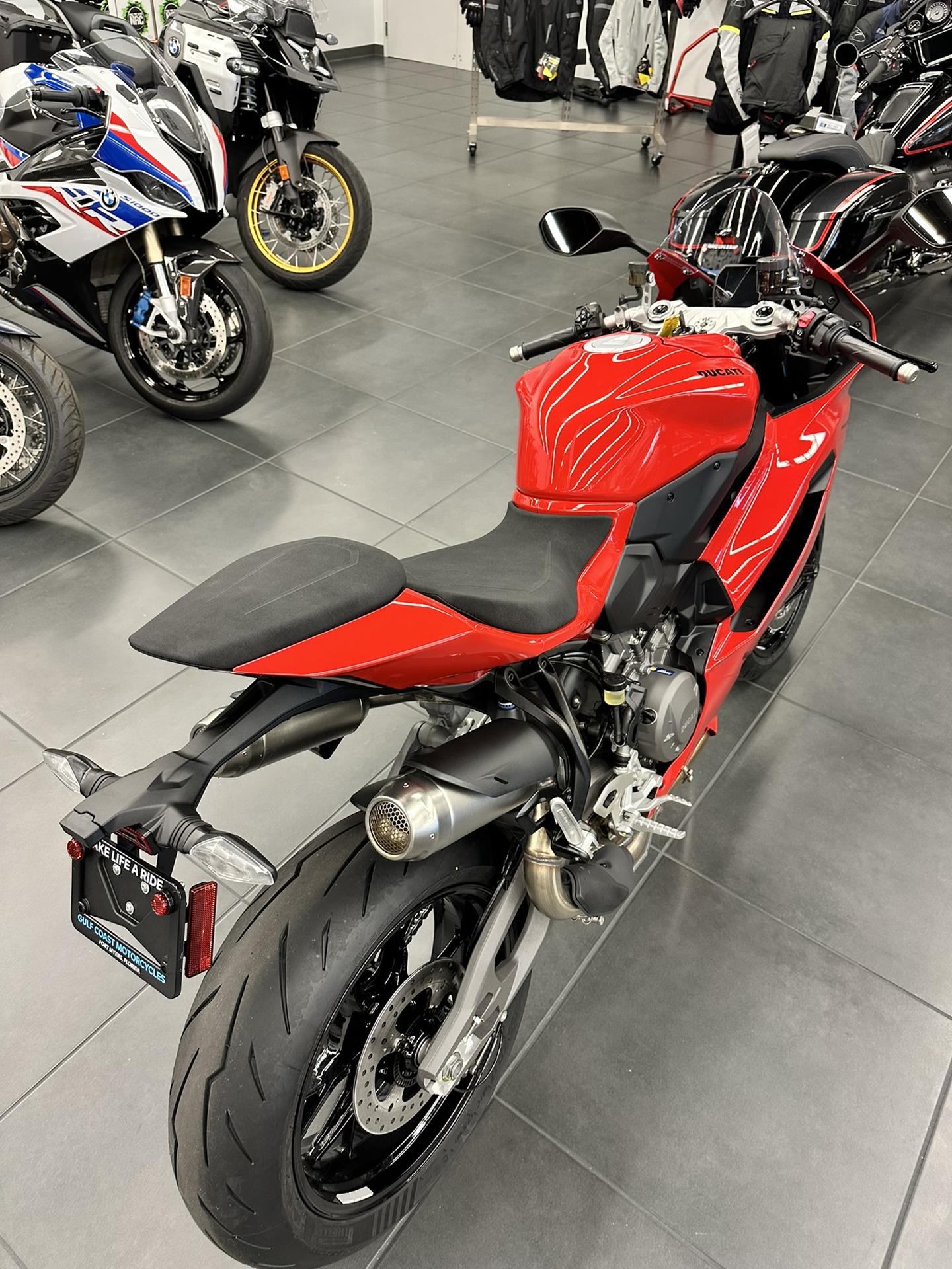 2025 Ducati Panigale V2 in Fort Myers, Florida - Photo 5