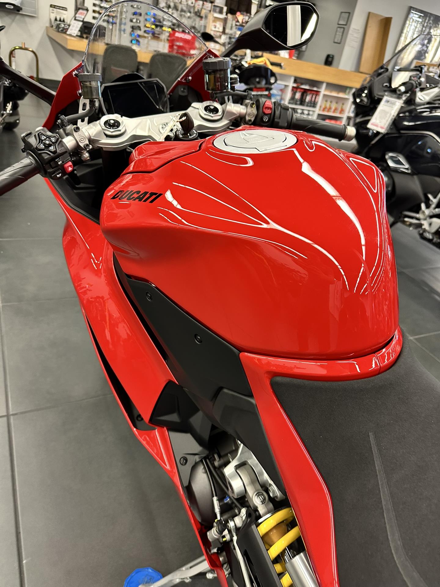 2025 Ducati Panigale V2 in Fort Myers, Florida - Photo 7