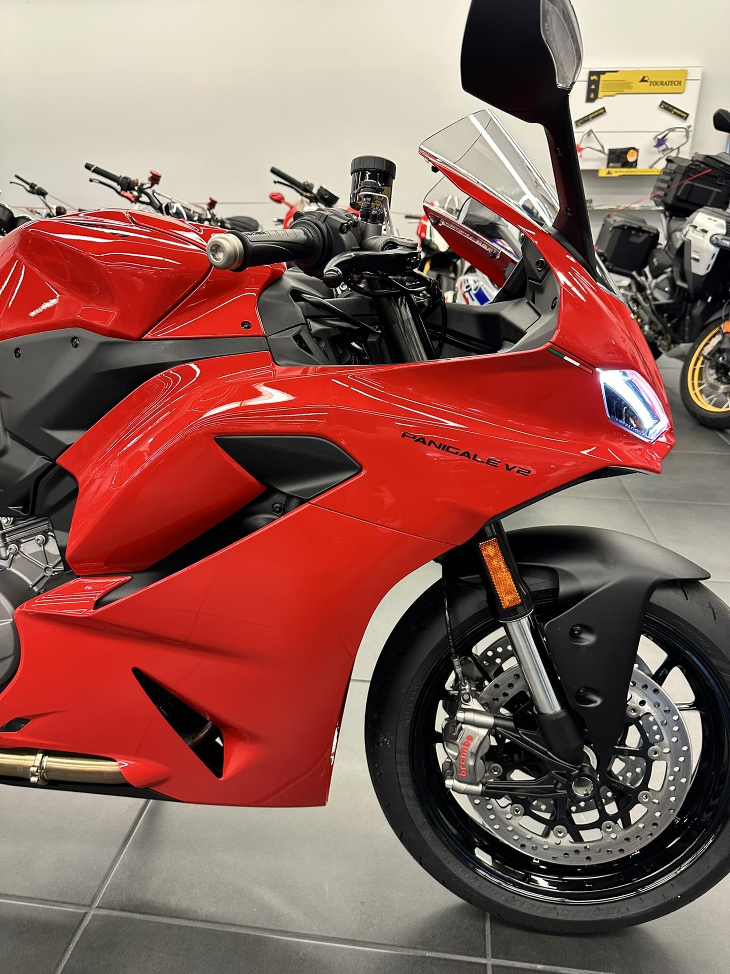 2025 Ducati Panigale V2 in Fort Myers, Florida - Photo 13