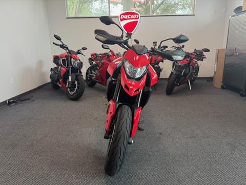 2025 Ducati Hypermotard 950 in Fort Myers, Florida - Photo 7