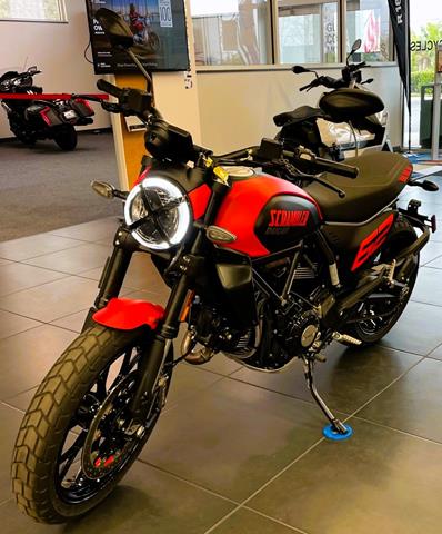 2024 Ducati Scrambler Full Throttle in Fort Myers, Florida - Photo 9