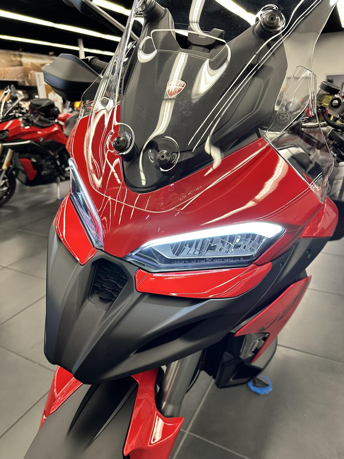 2025 Ducati Multistrada V2 S in Fort Myers, Florida - Photo 19