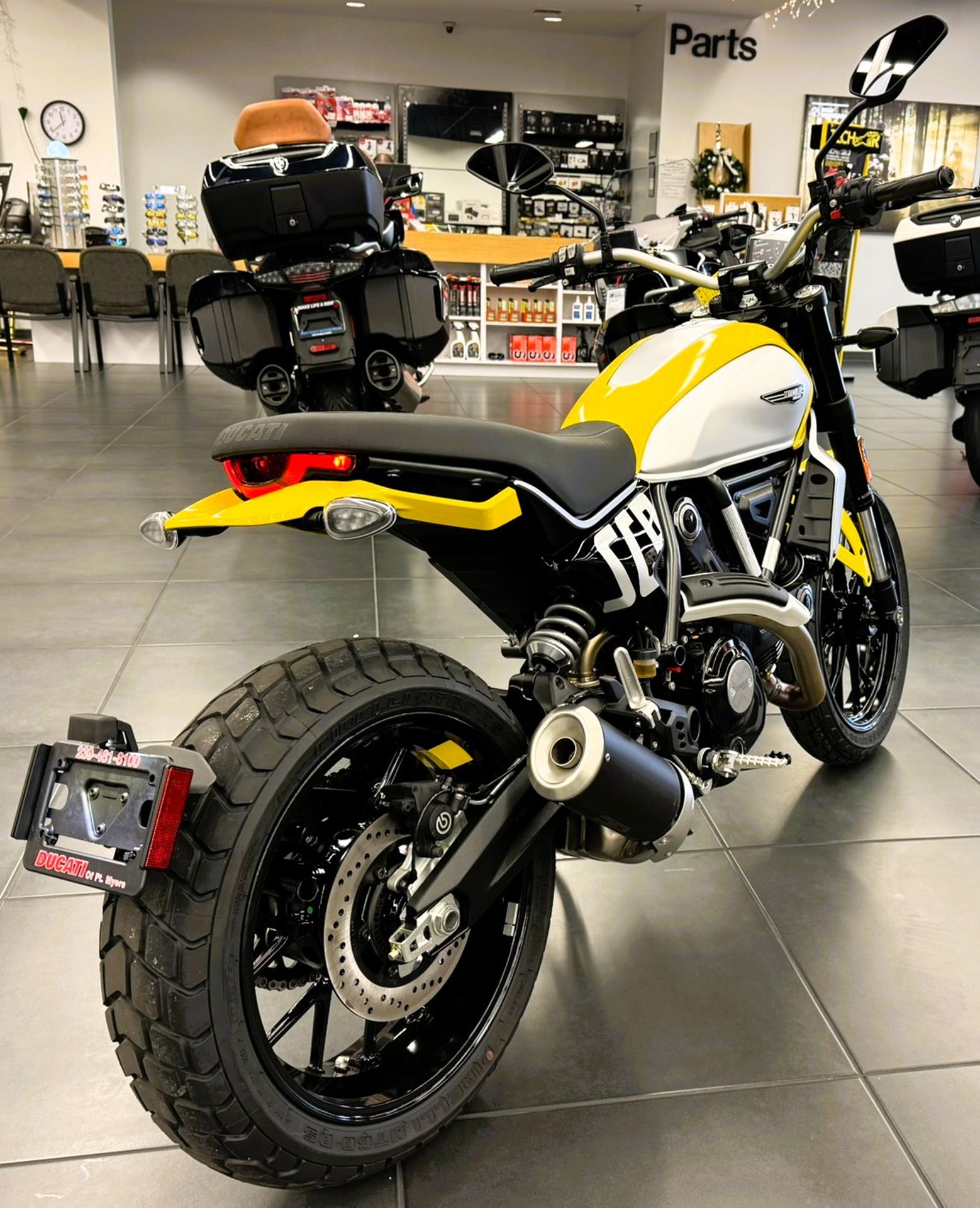 2025 Ducati Scrambler Icon in Fort Myers, Florida - Photo 2