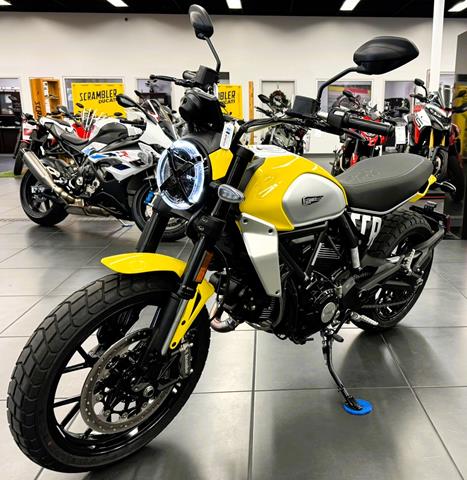 2025 Ducati Scrambler Icon in Fort Myers, Florida - Photo 7