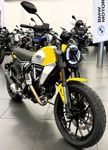 2025 Ducati Scrambler Icon in Fort Myers, Florida - Photo 11