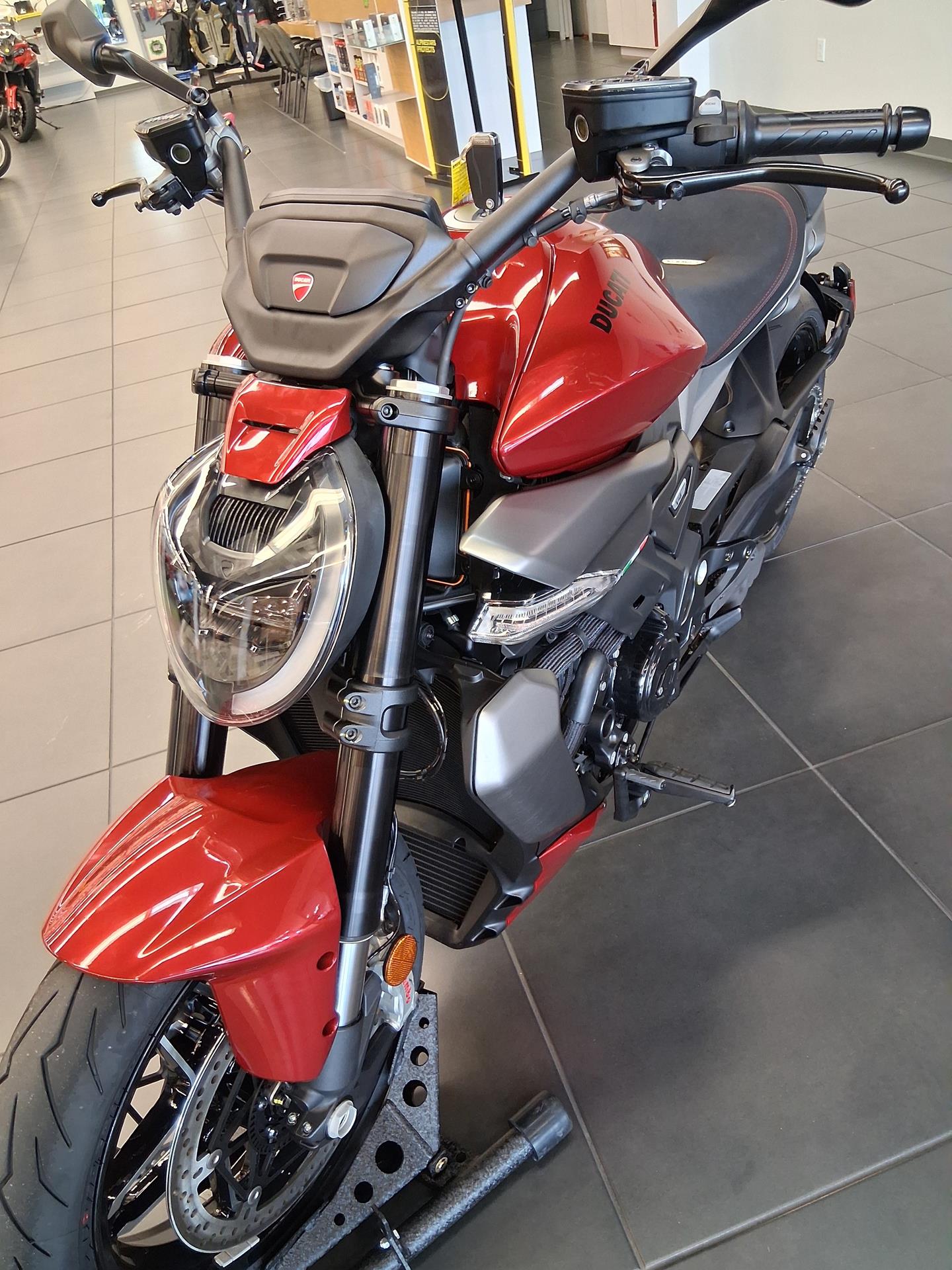 2026 Ducati XDiavel V4 in Fort Myers, Florida - Photo 2