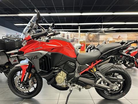 2025 Ducati Multistrada V4 in Fort Myers, Florida - Photo 3