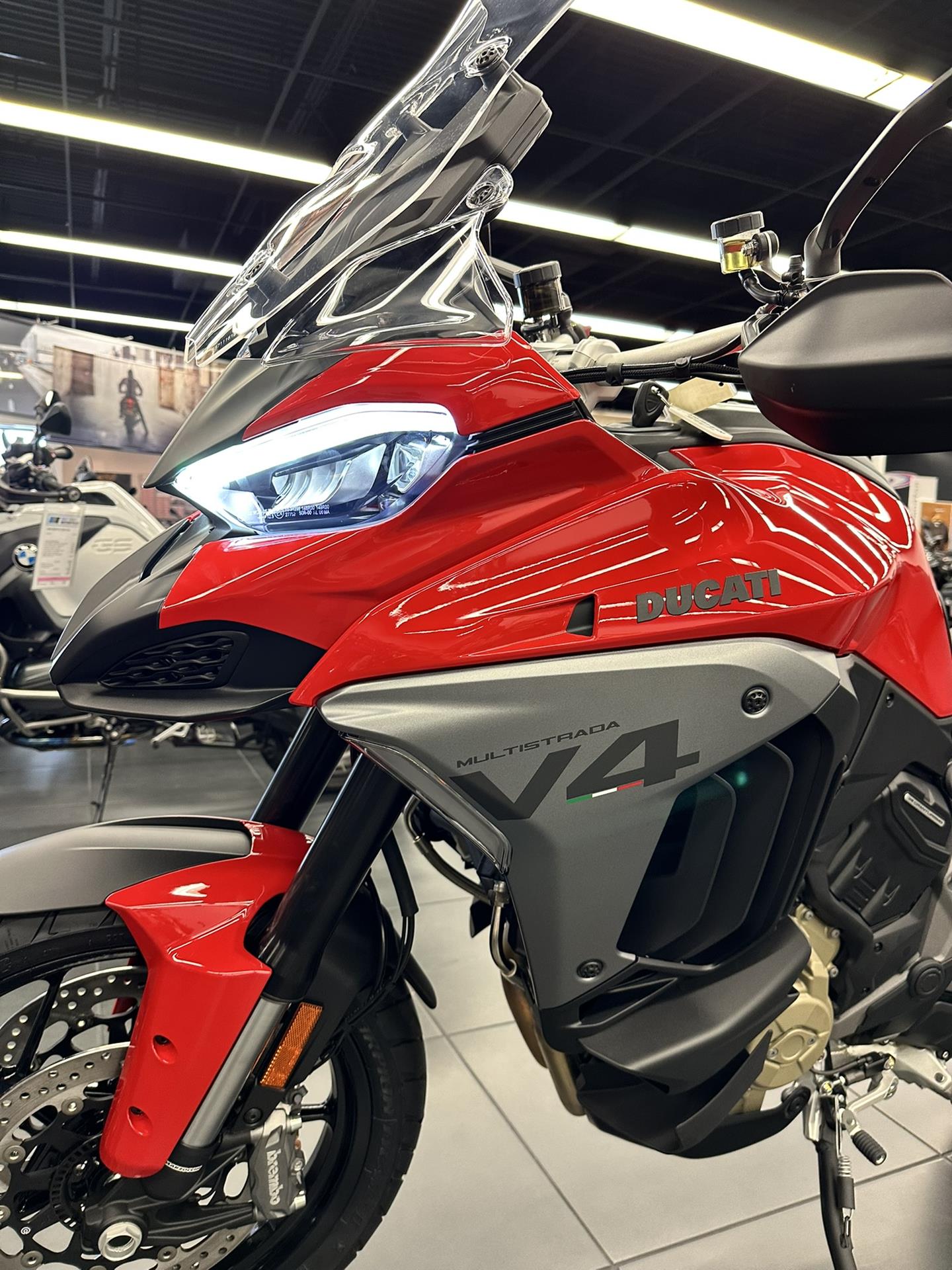 2025 Ducati Multistrada V4 in Fort Myers, Florida - Photo 8