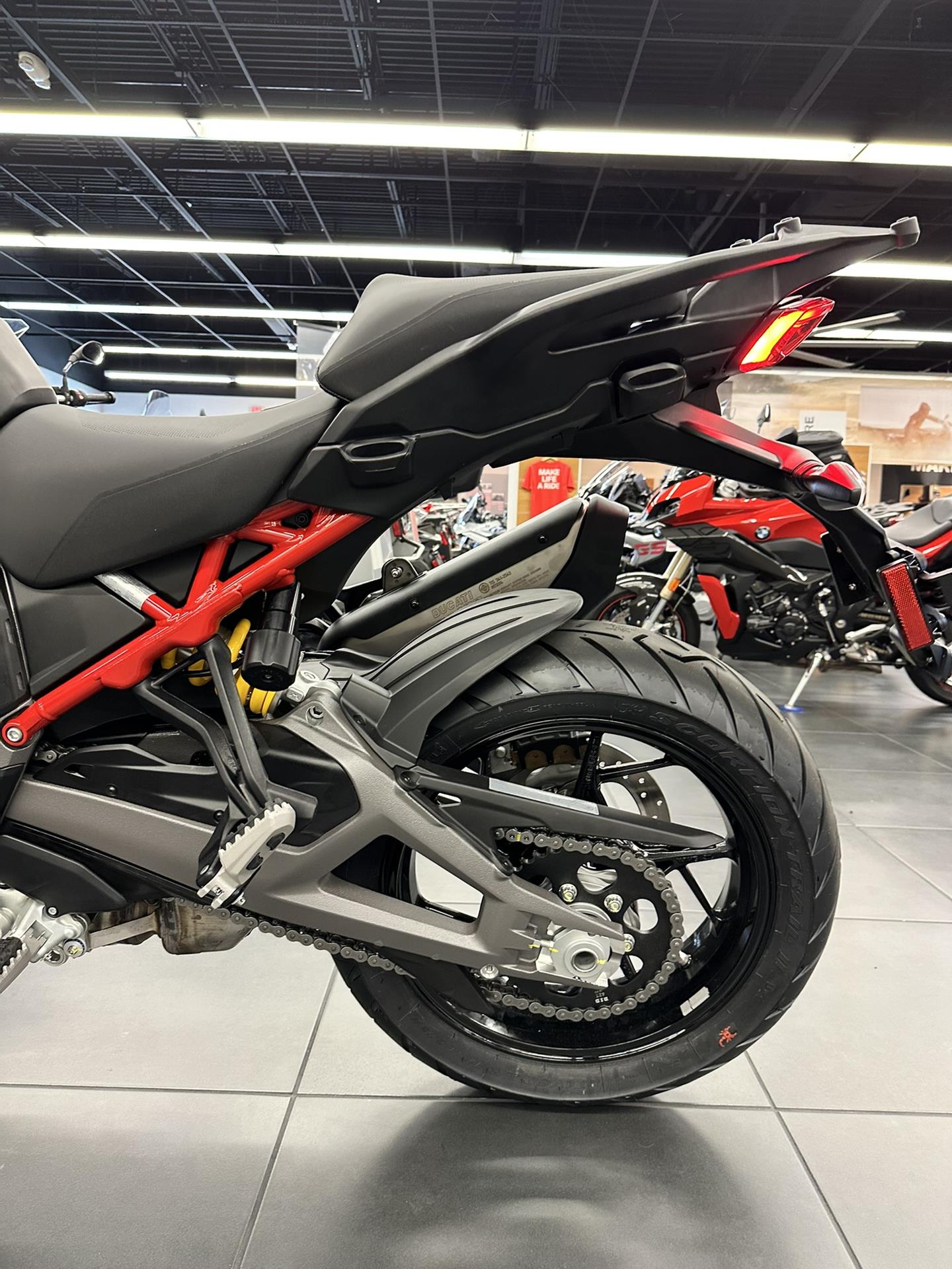 2025 Ducati Multistrada V4 in Fort Myers, Florida - Photo 9