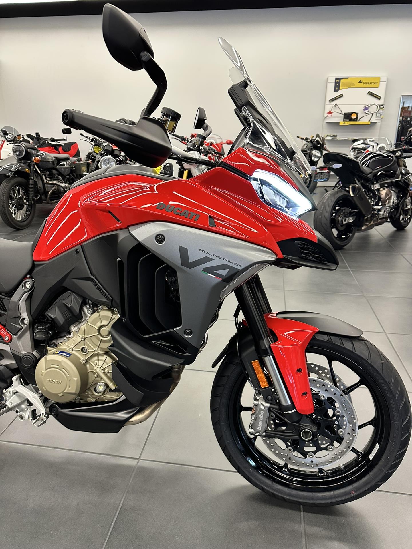 2025 Ducati Multistrada V4 in Fort Myers, Florida - Photo 12