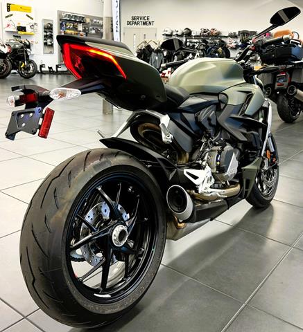 2025 Ducati Streetfighter V2 in Fort Myers, Florida - Photo 5