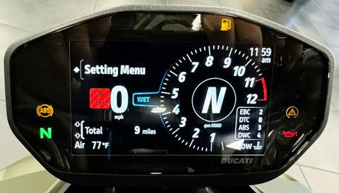 2025 Ducati Streetfighter V2 in Fort Myers, Florida - Photo 11