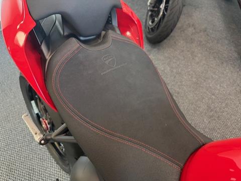 2024 Ducati Streetfighter V4 in Fort Myers, Florida - Photo 2