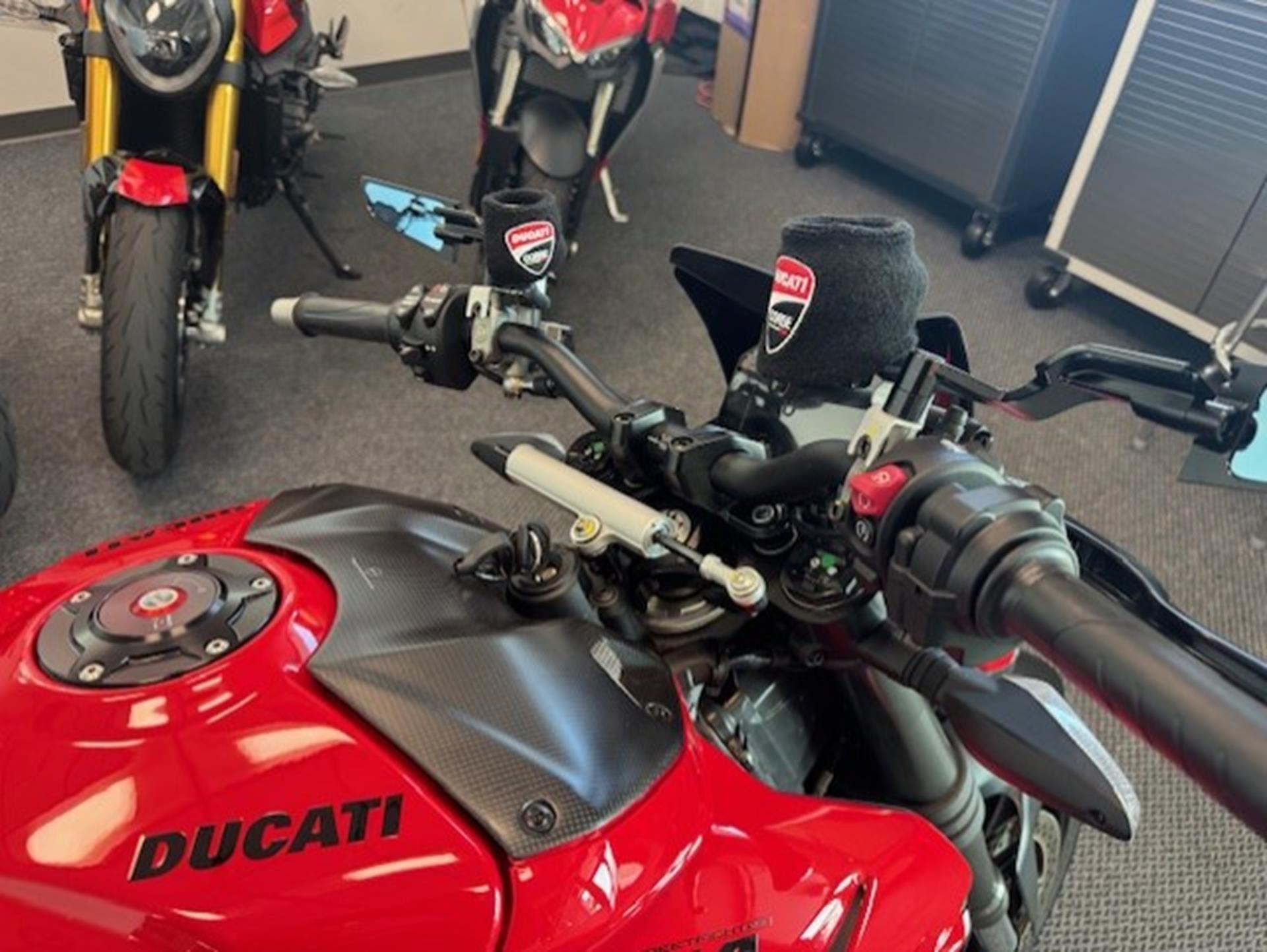 2024 Ducati Streetfighter V4 in Fort Myers, Florida - Photo 3