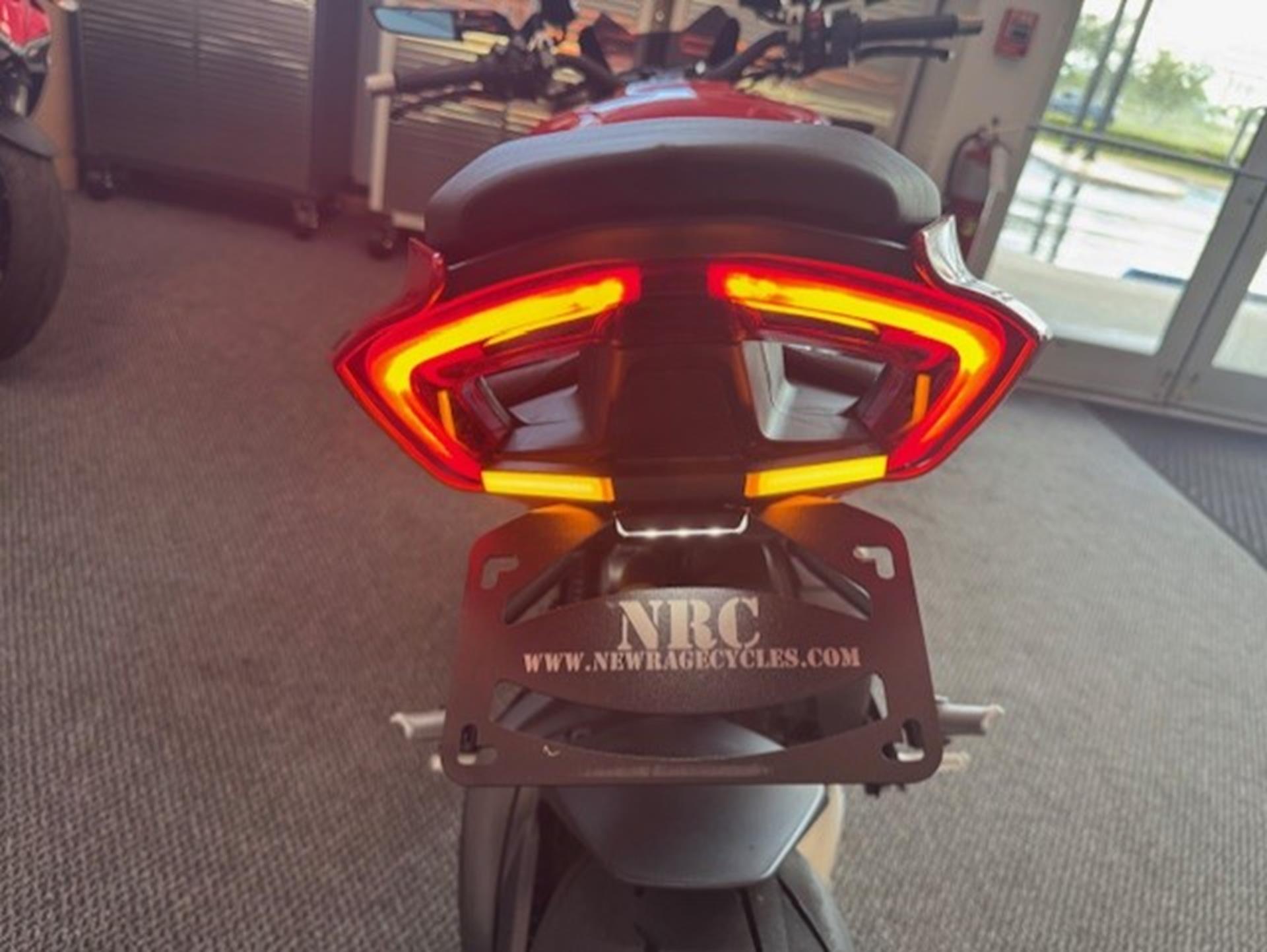 2024 Ducati Streetfighter V4 in Fort Myers, Florida - Photo 10