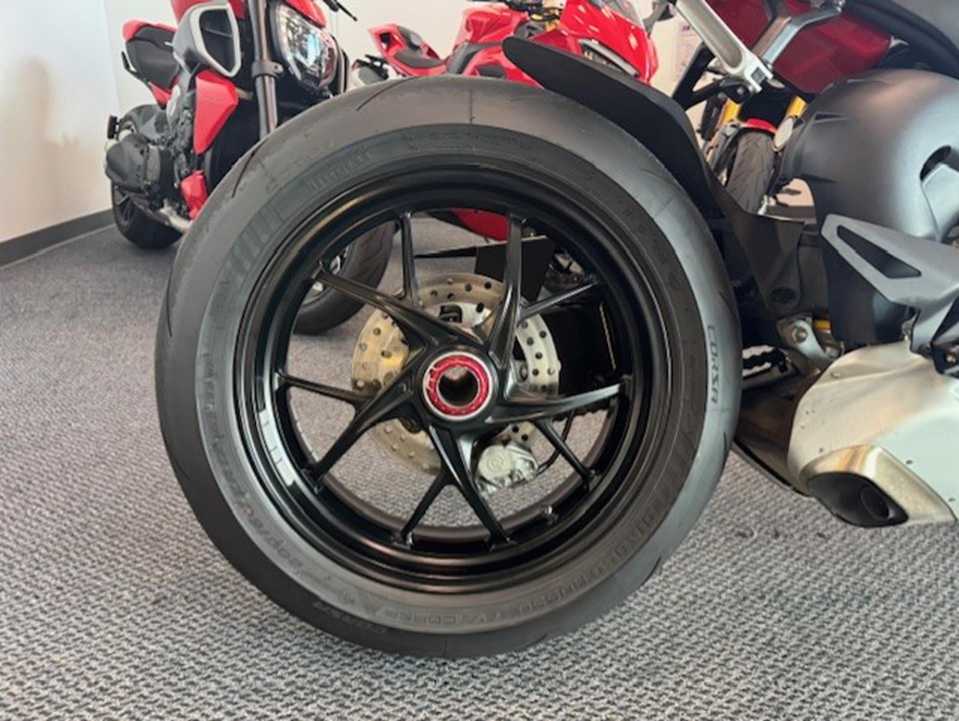 2024 Ducati Streetfighter V4 in Fort Myers, Florida - Photo 12