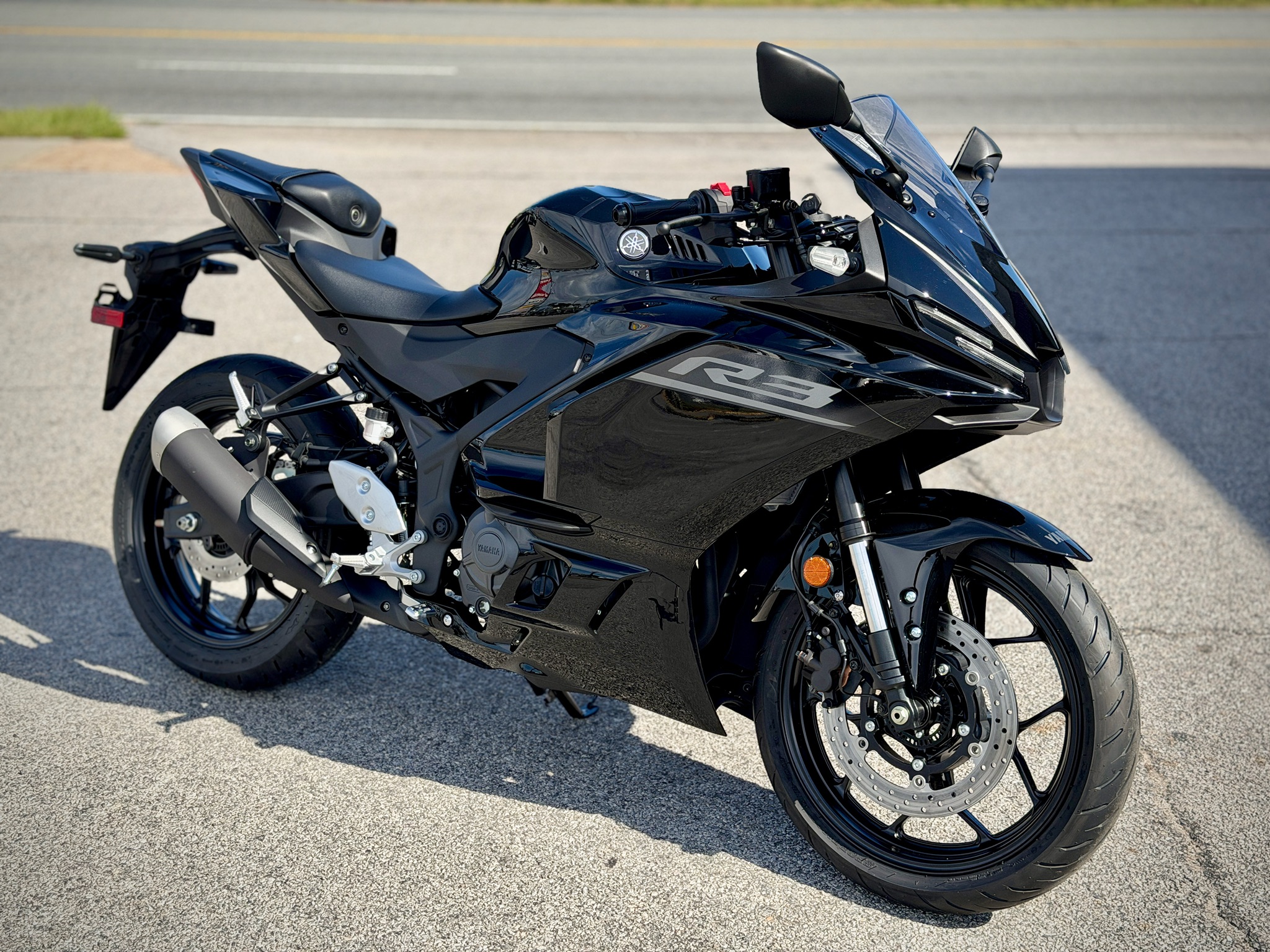 2026 Yamaha YZF-R3 11