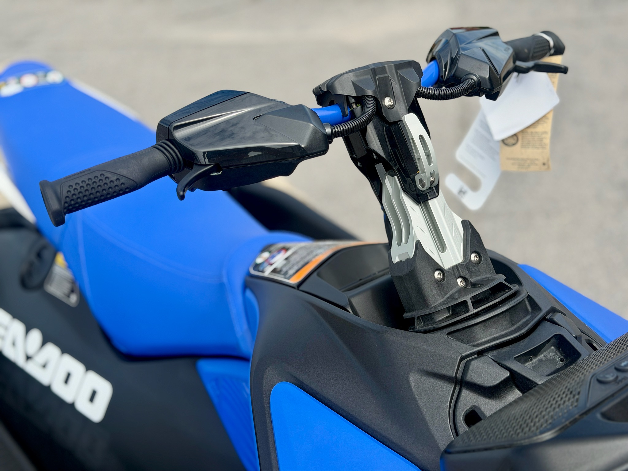 2025 Sea-Doo Spark Trixx for 3 + iBR and audio in option 8