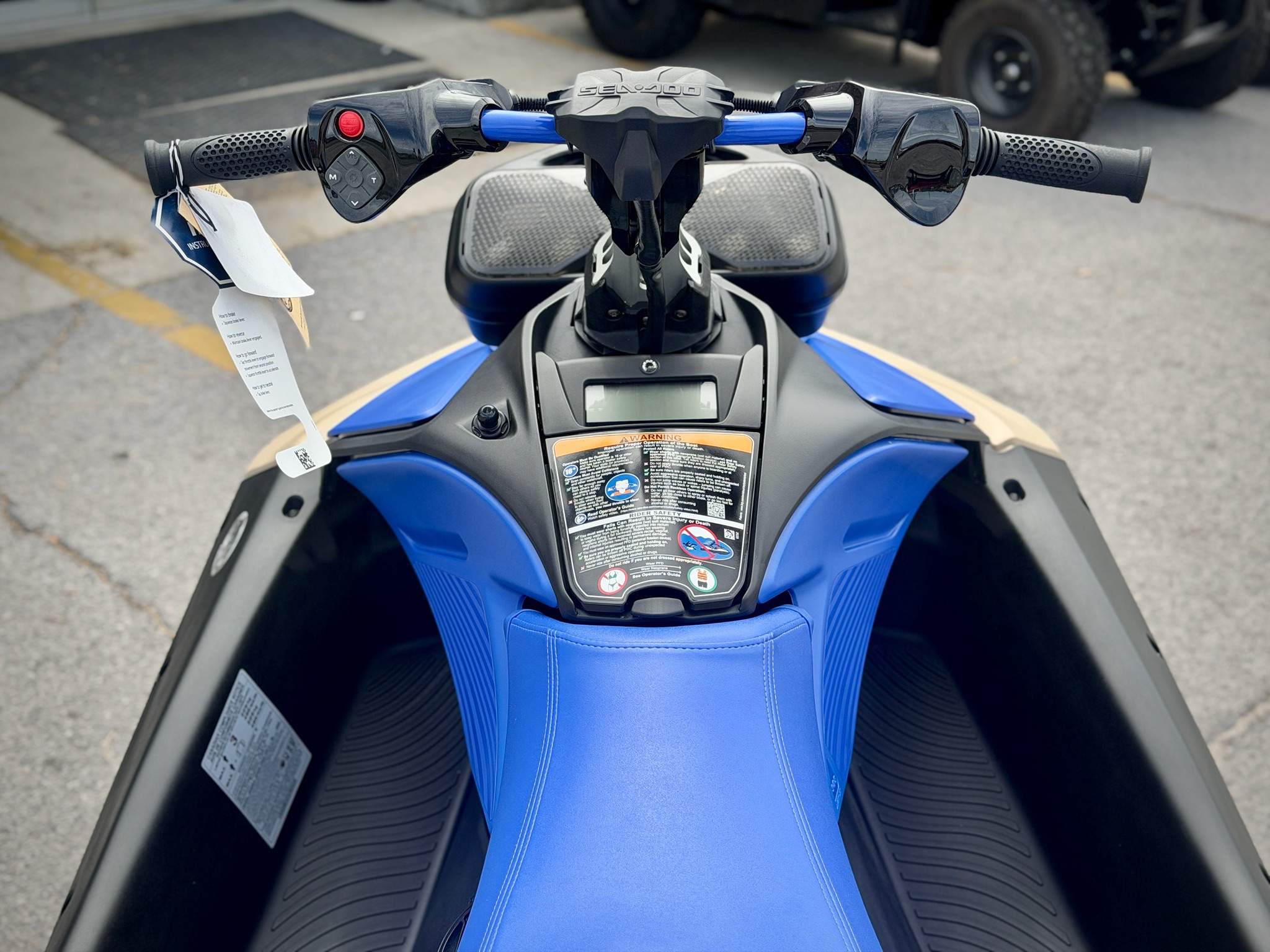 2025 Sea-Doo Spark Trixx for 3 + iBR and audio in option 10