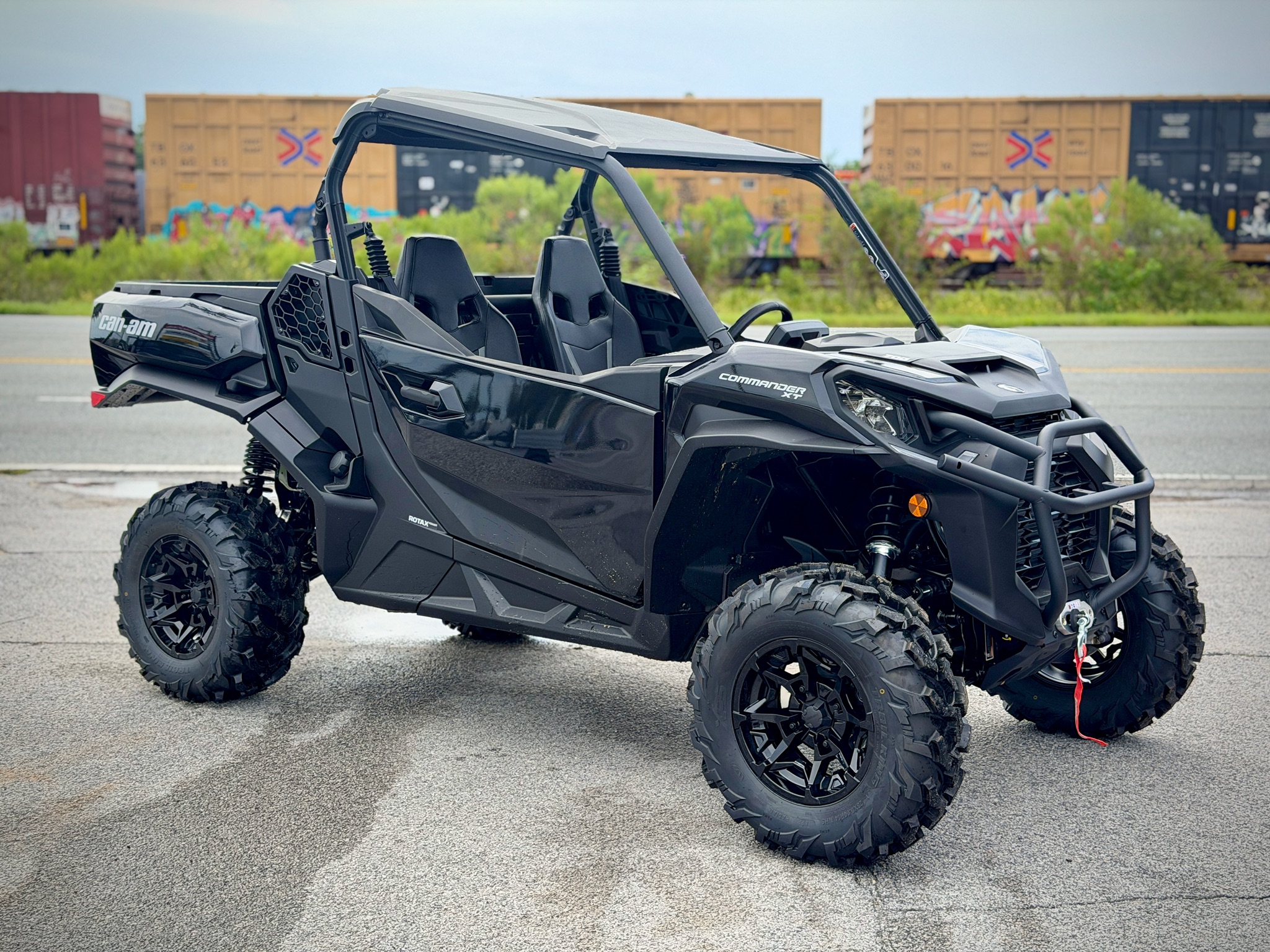 2026 Commander XT 700