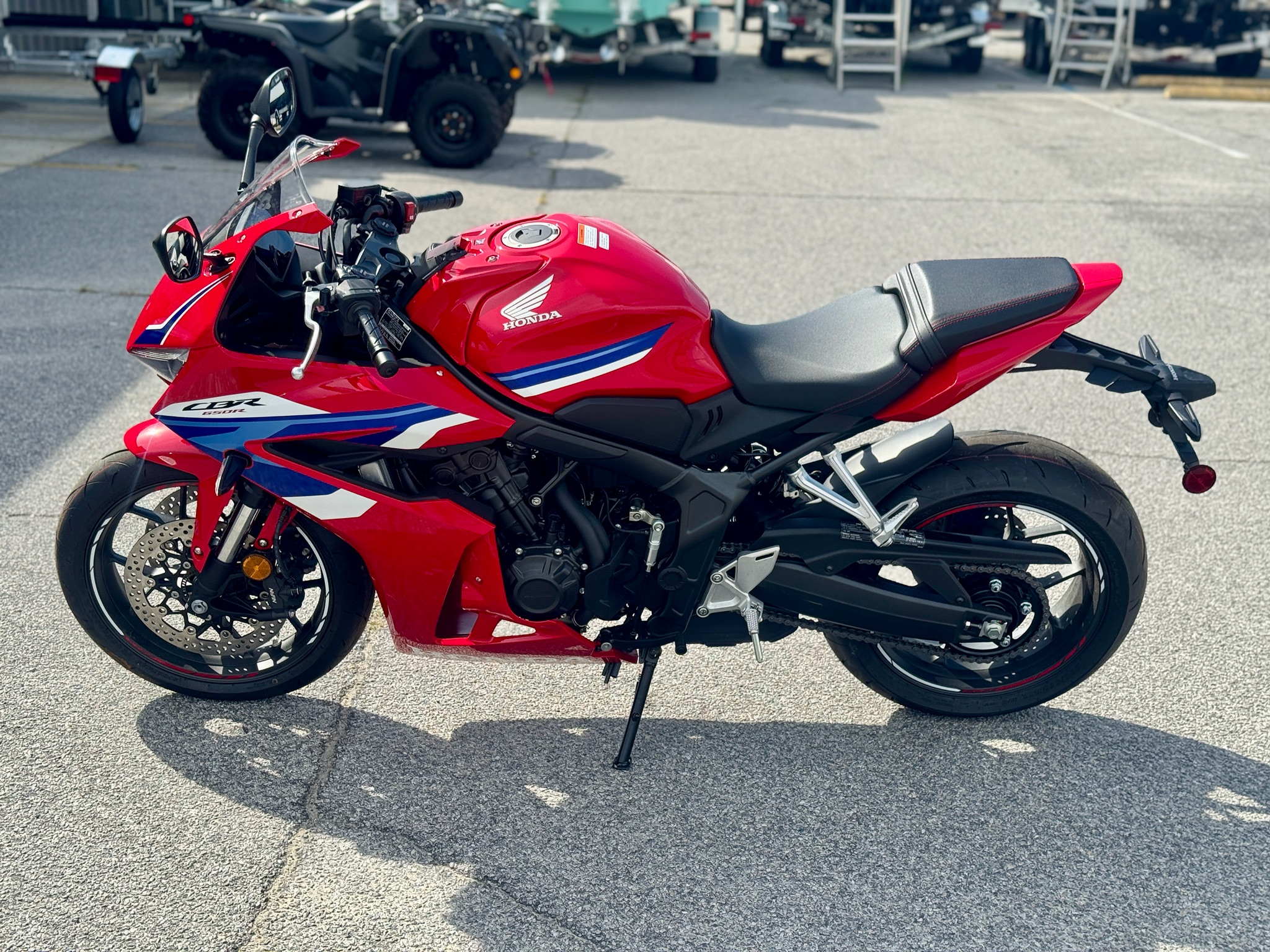 2026 Honda CBR650R E-Clutch 11