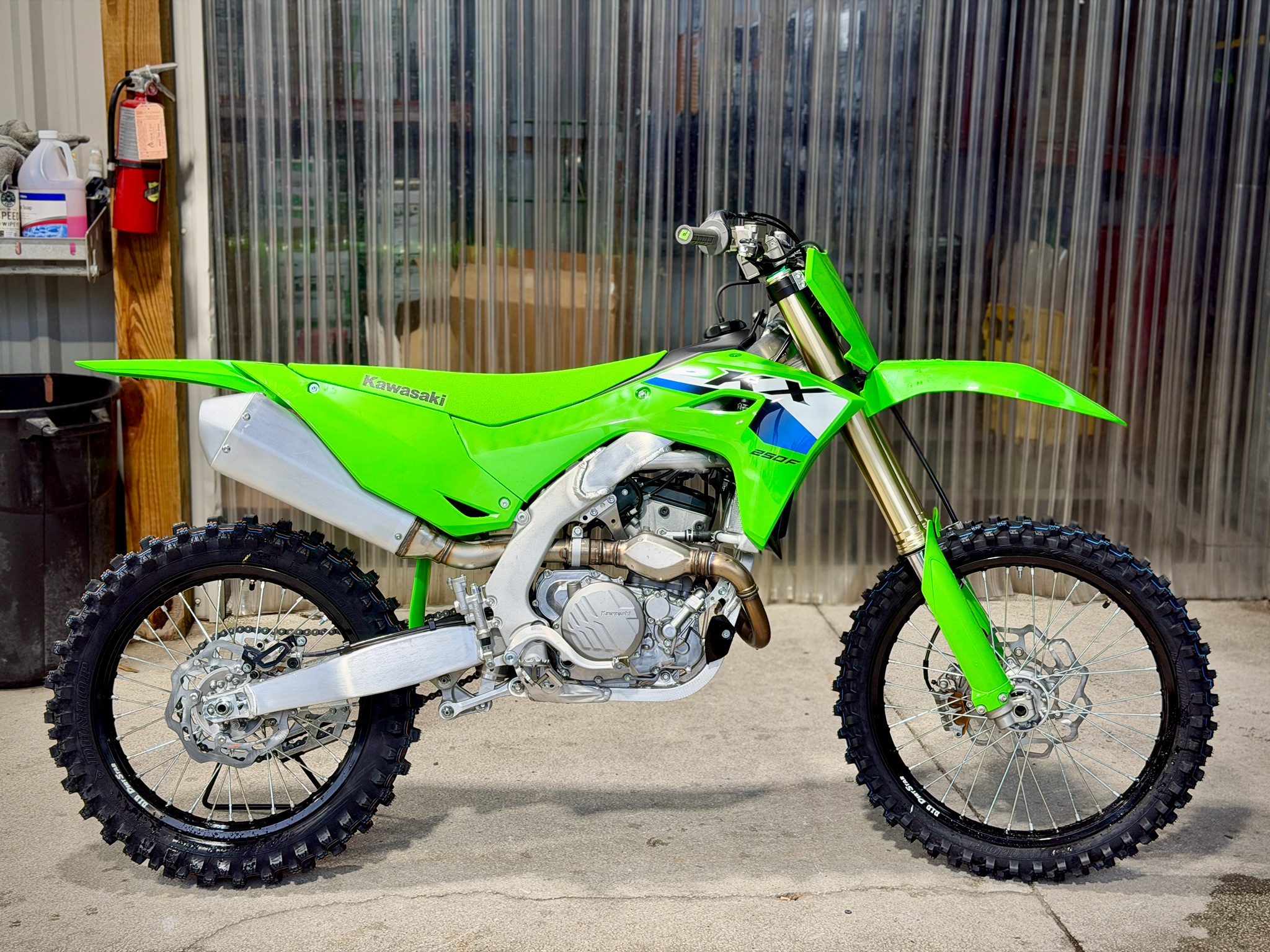 2027 Kawasaki KX250F 6
