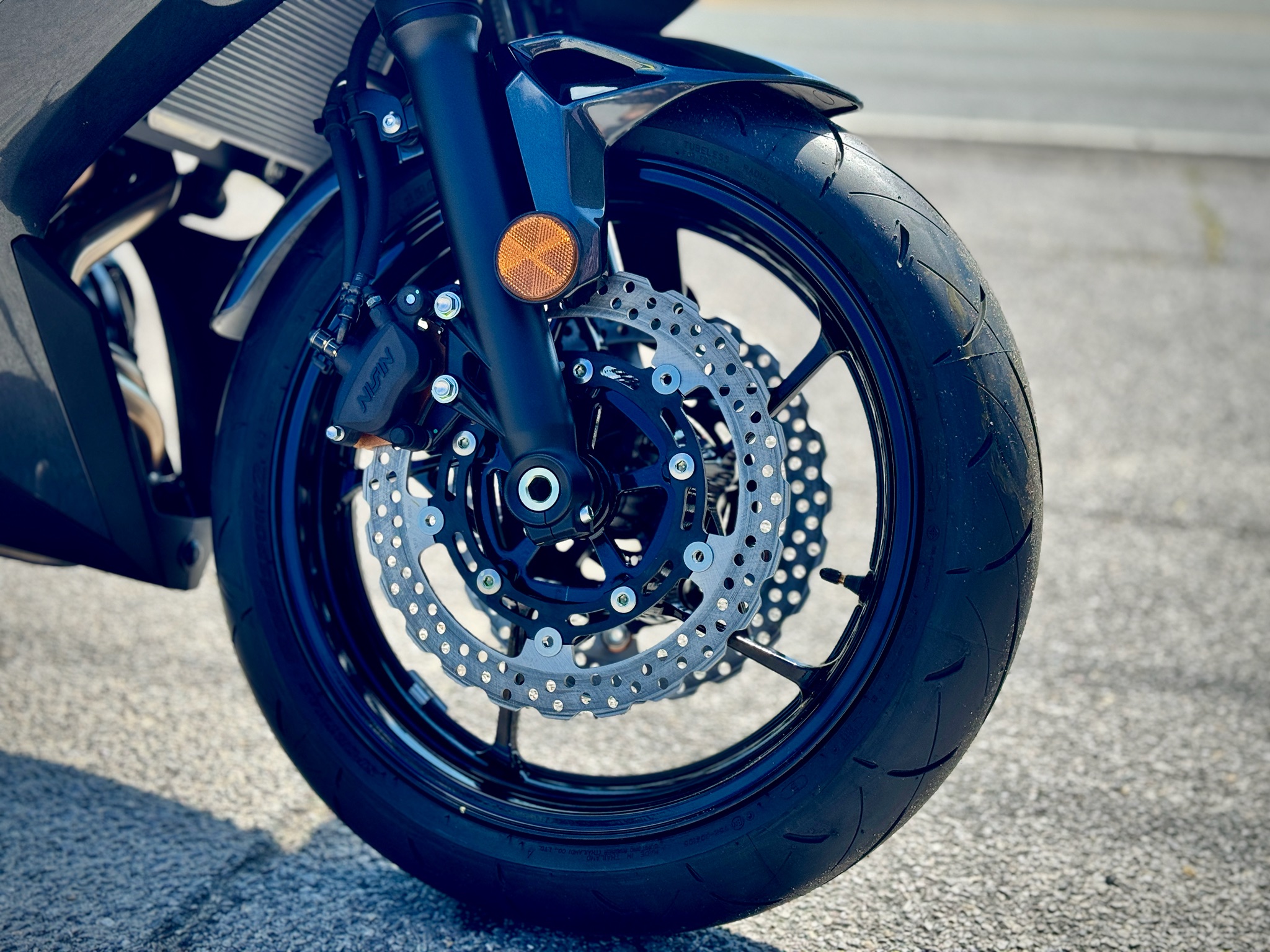 2026 Kawasaki Ninja® 650 2